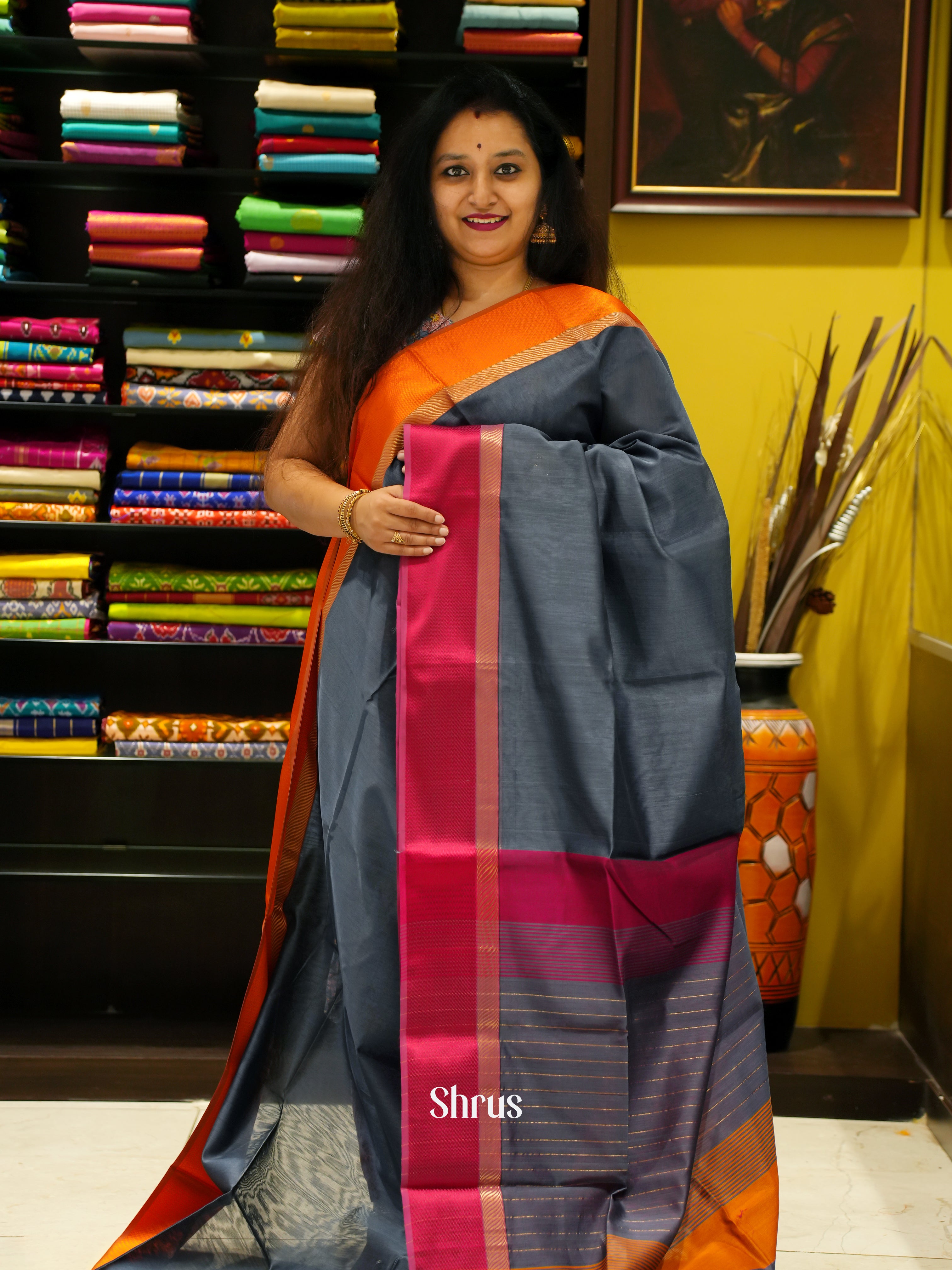 Grey & Red - Maheshwari silkcotton Saree - Shop on ShrusEternity.com