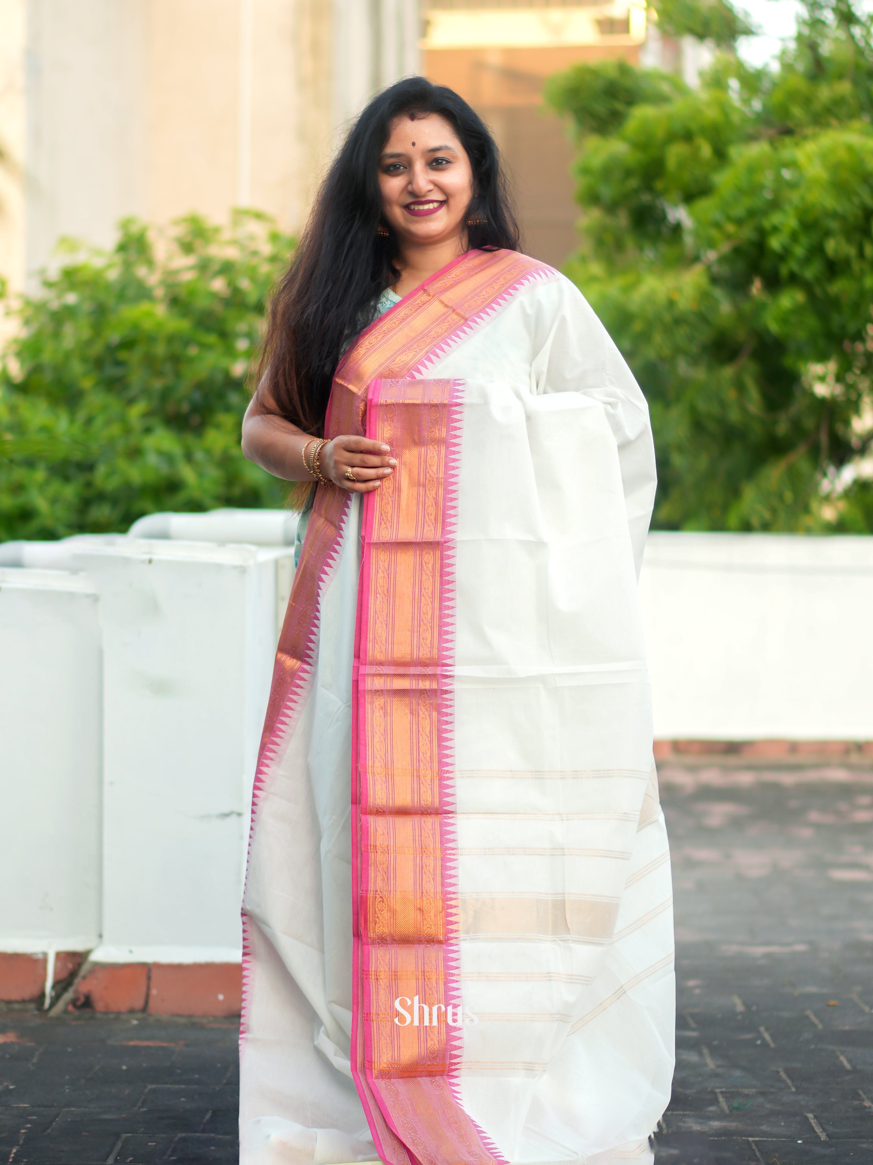 White & Pink - Chettinad Cotton Saree - Shop on ShrusEternity.com