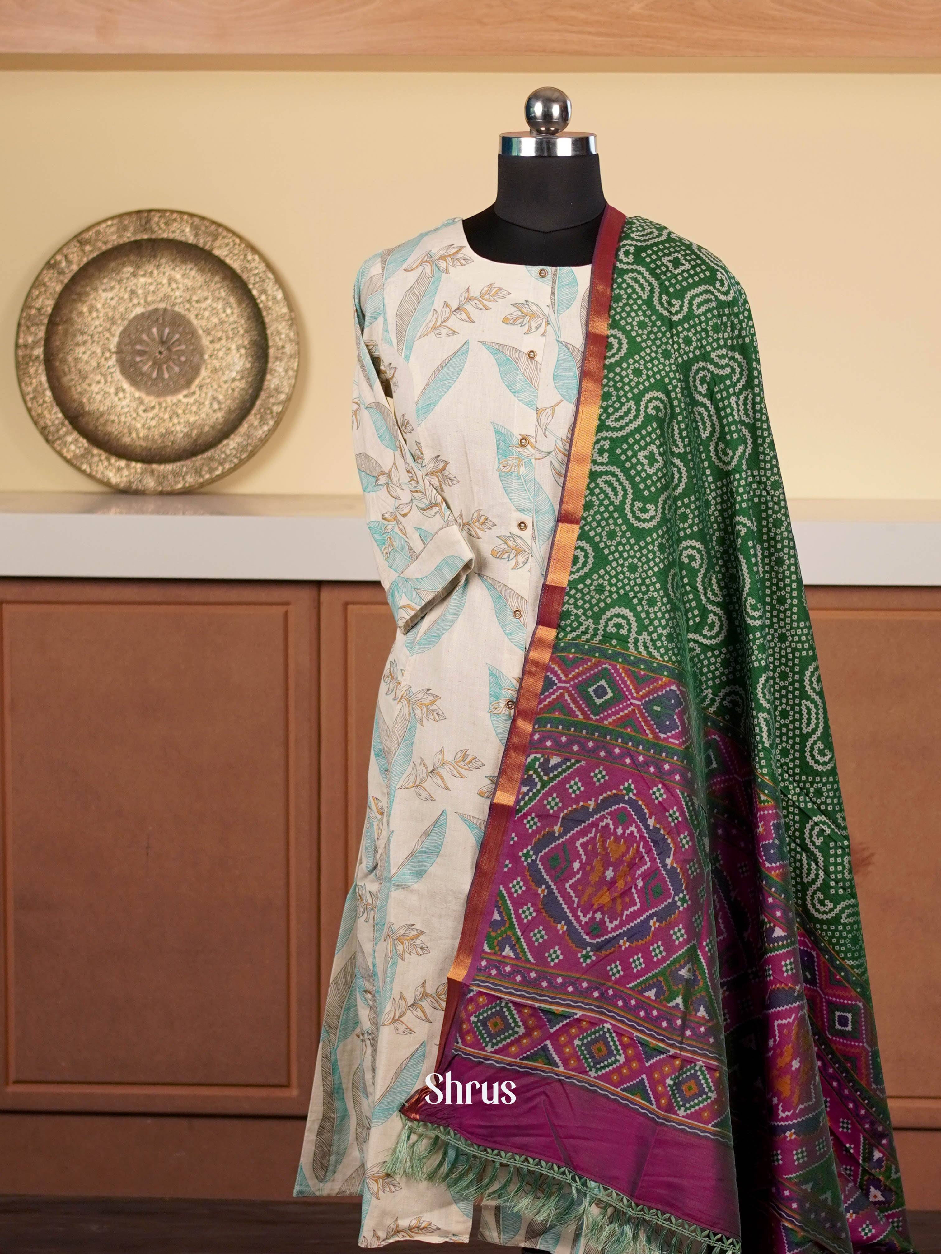 Green & Purple - Dupatta - Shop on ShrusEternity.com