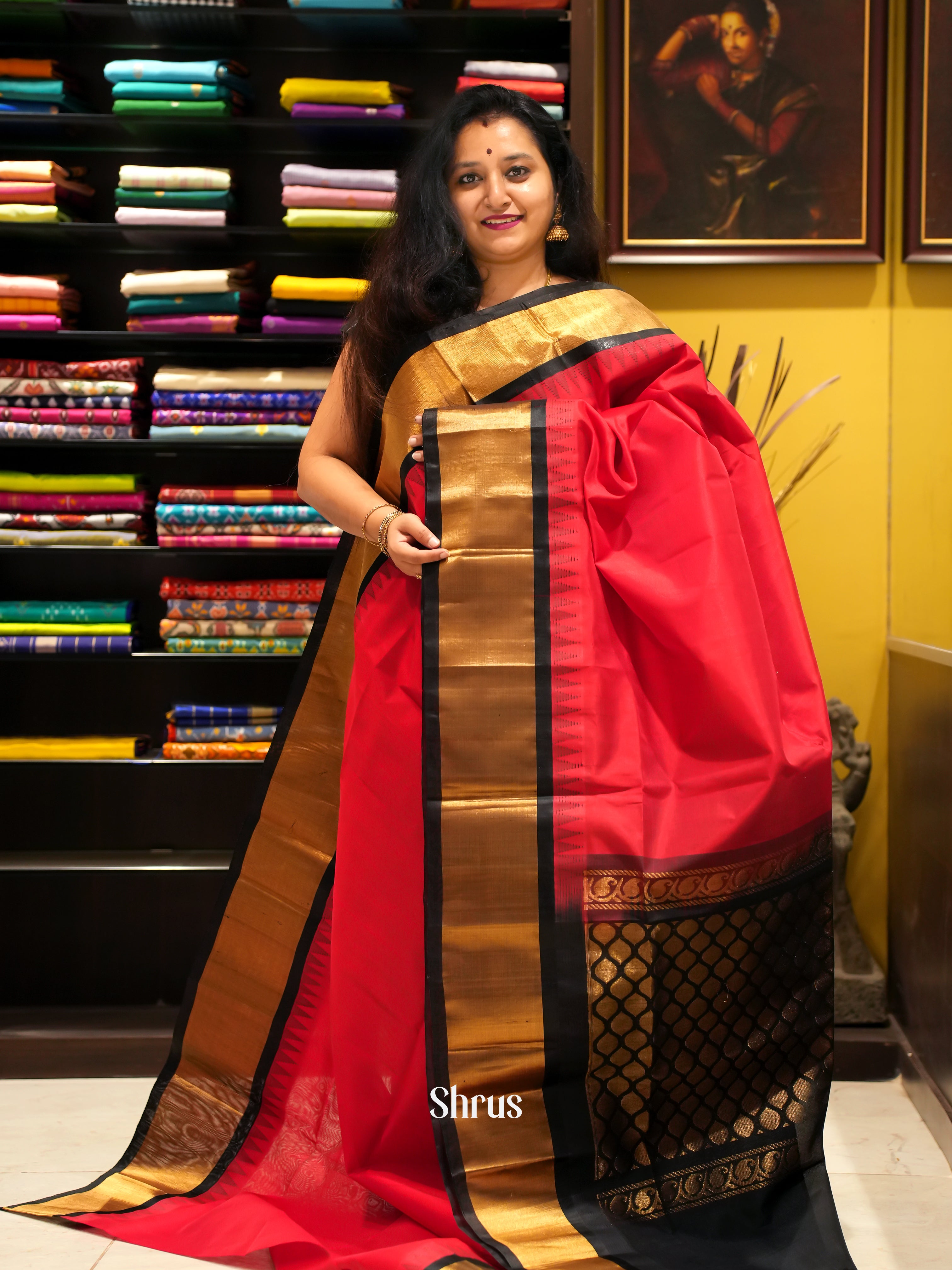 Vibrant Red Silk Cotton Saree With Plain Body And Contrast Black Border With Golden Zari Woven Temple Design - Shop on ShrusEternity.com