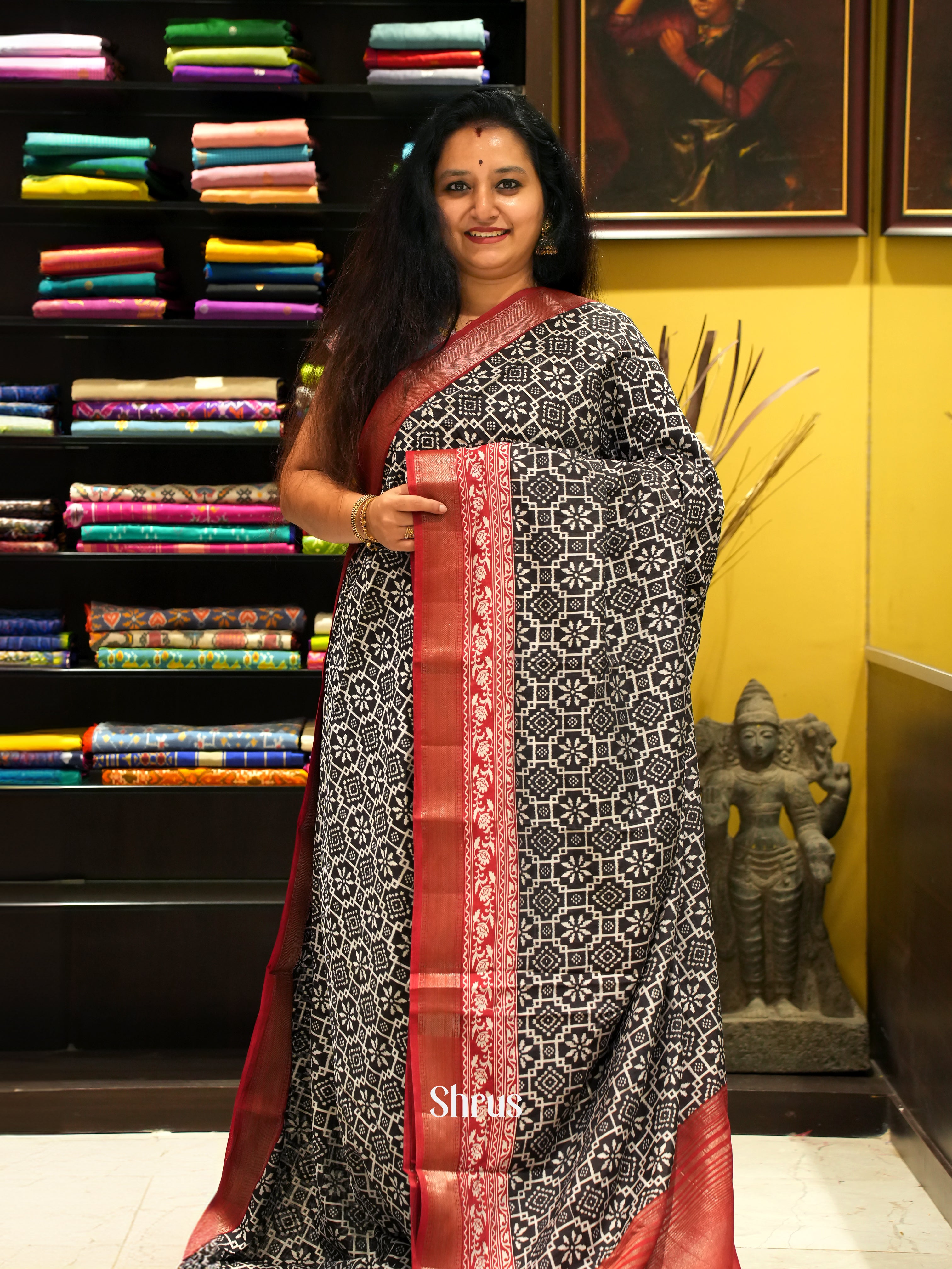 Black & Red - Art Modal Saree - Shop on ShrusEternity.com