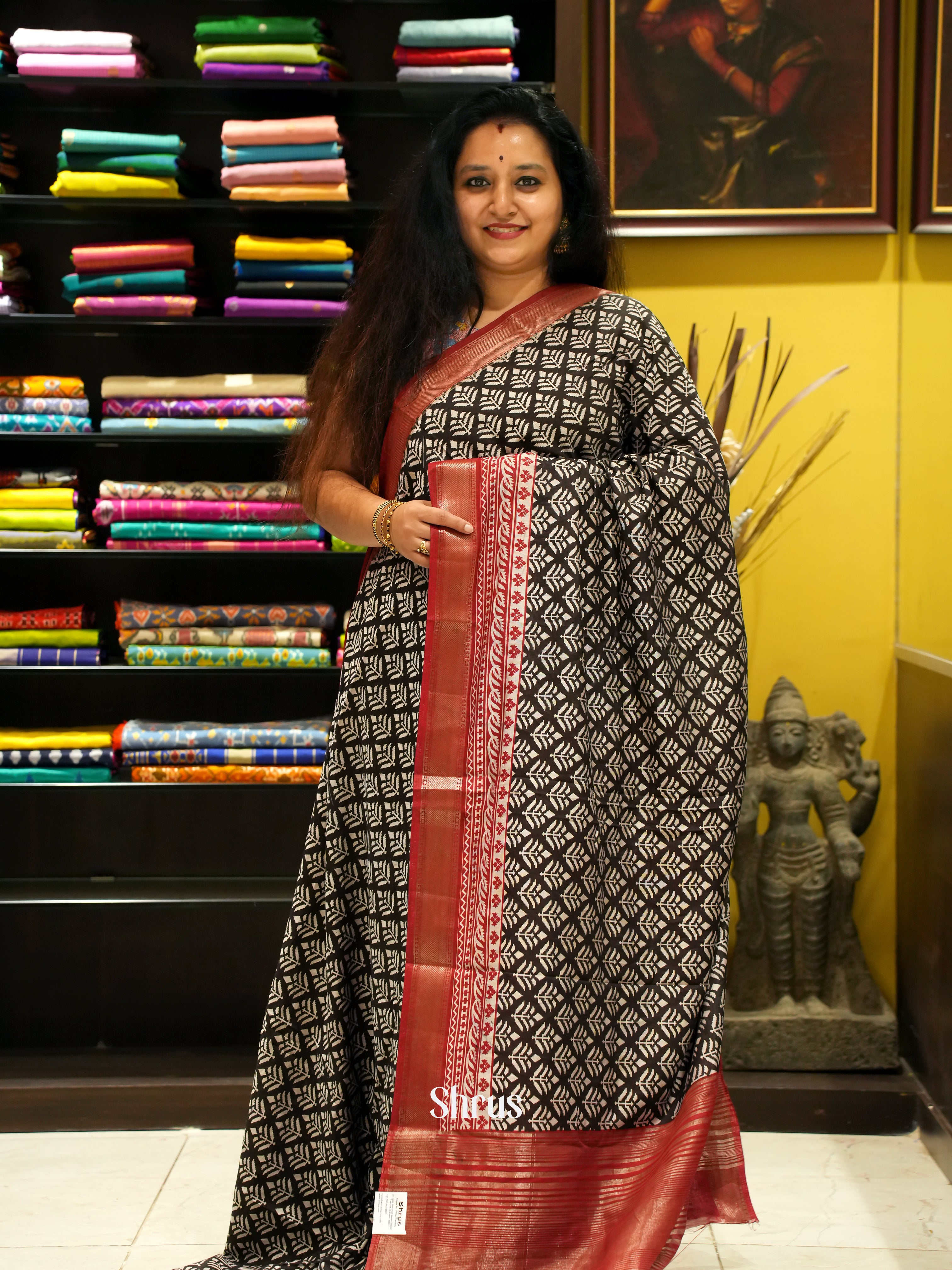 Black & Red - Art Modal Saree - Shop on ShrusEternity.com