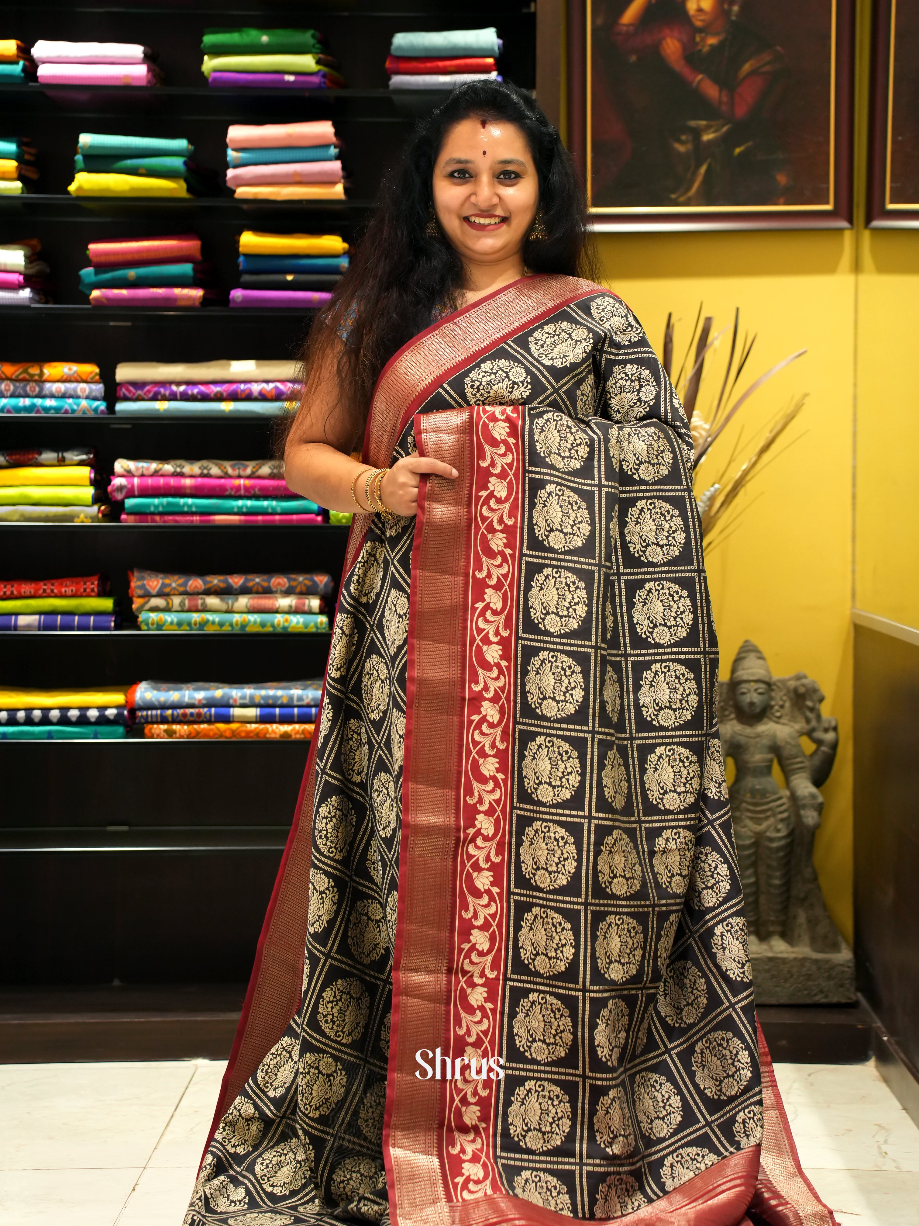 Black & Red - Art Modal Saree - Shop on ShrusEternity.com