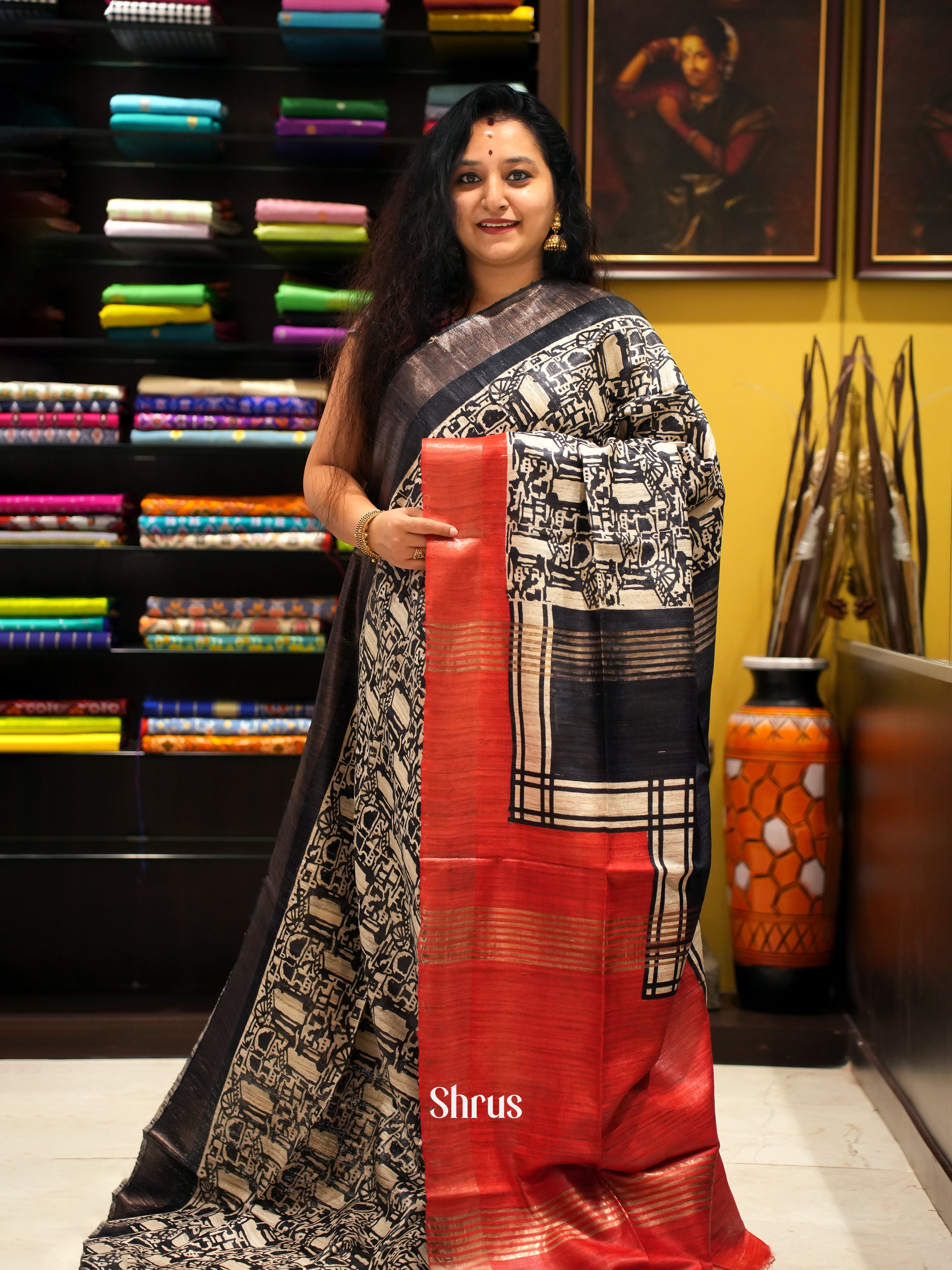 Black & Red - Gicha Saree - Shop on ShrusEternity.com