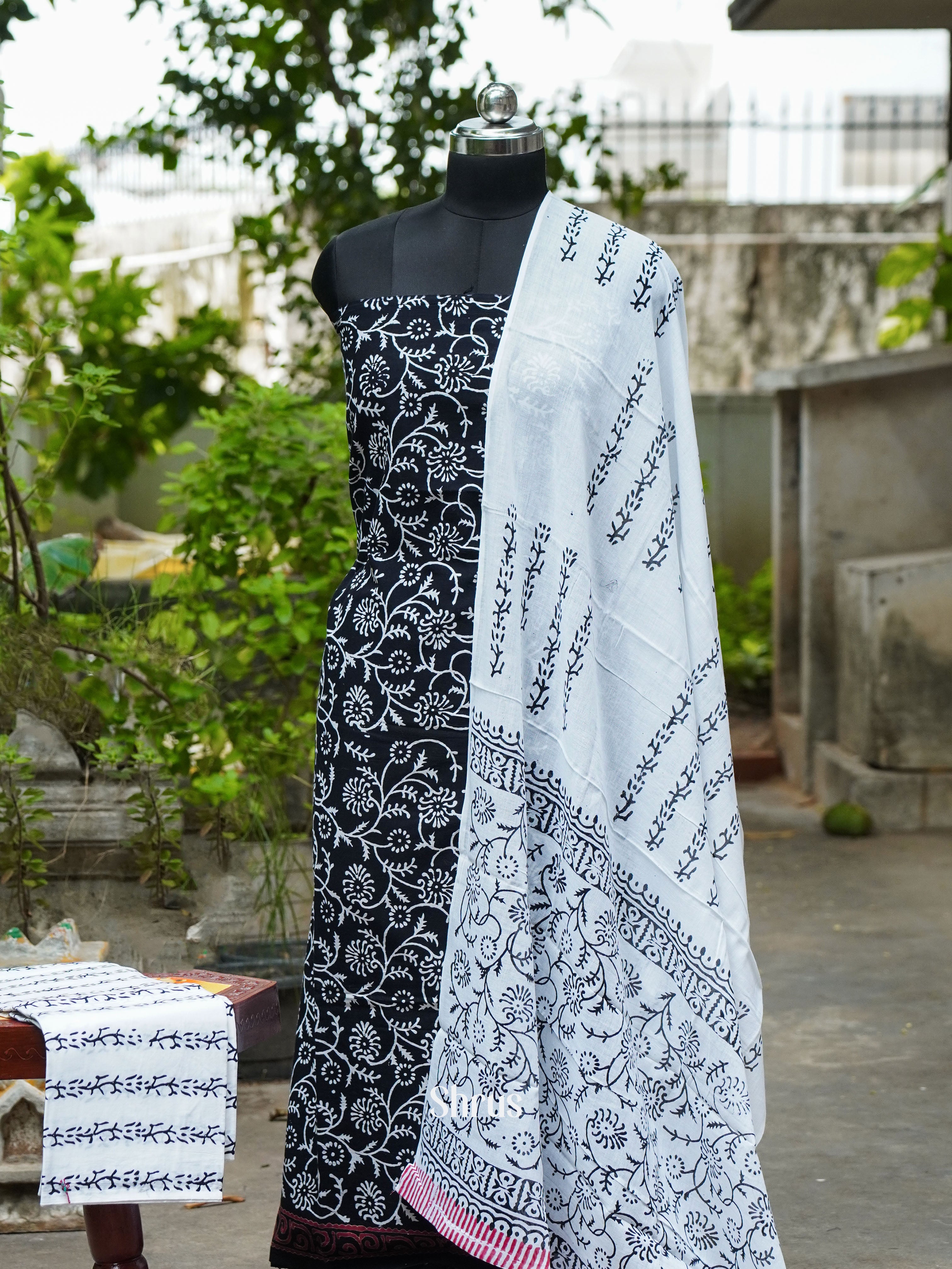 Black & White - Cotton salwar - Shop on ShrusEternity.com