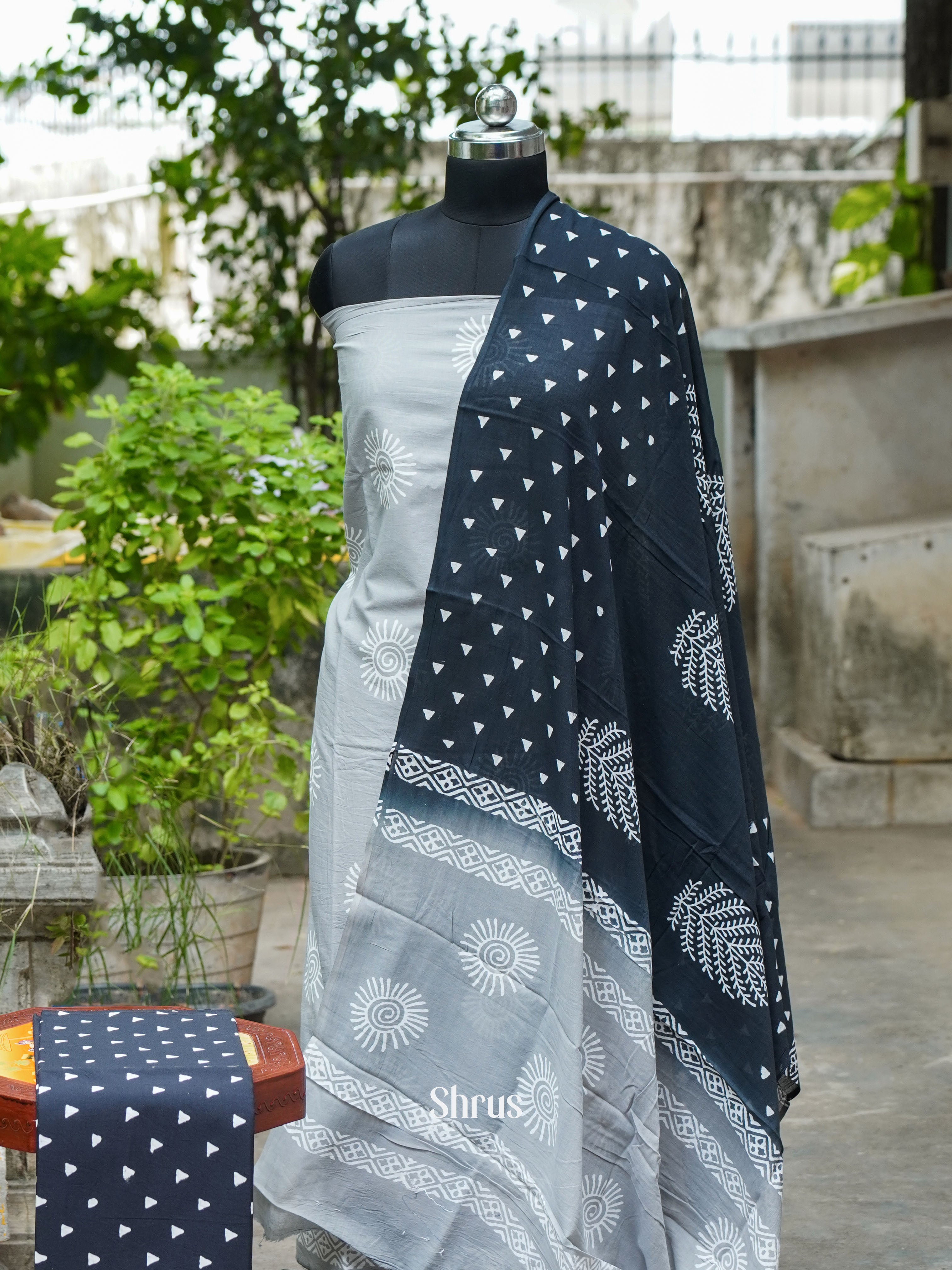 CGS01232- Cotton salwar - Shop on ShrusEternity.com