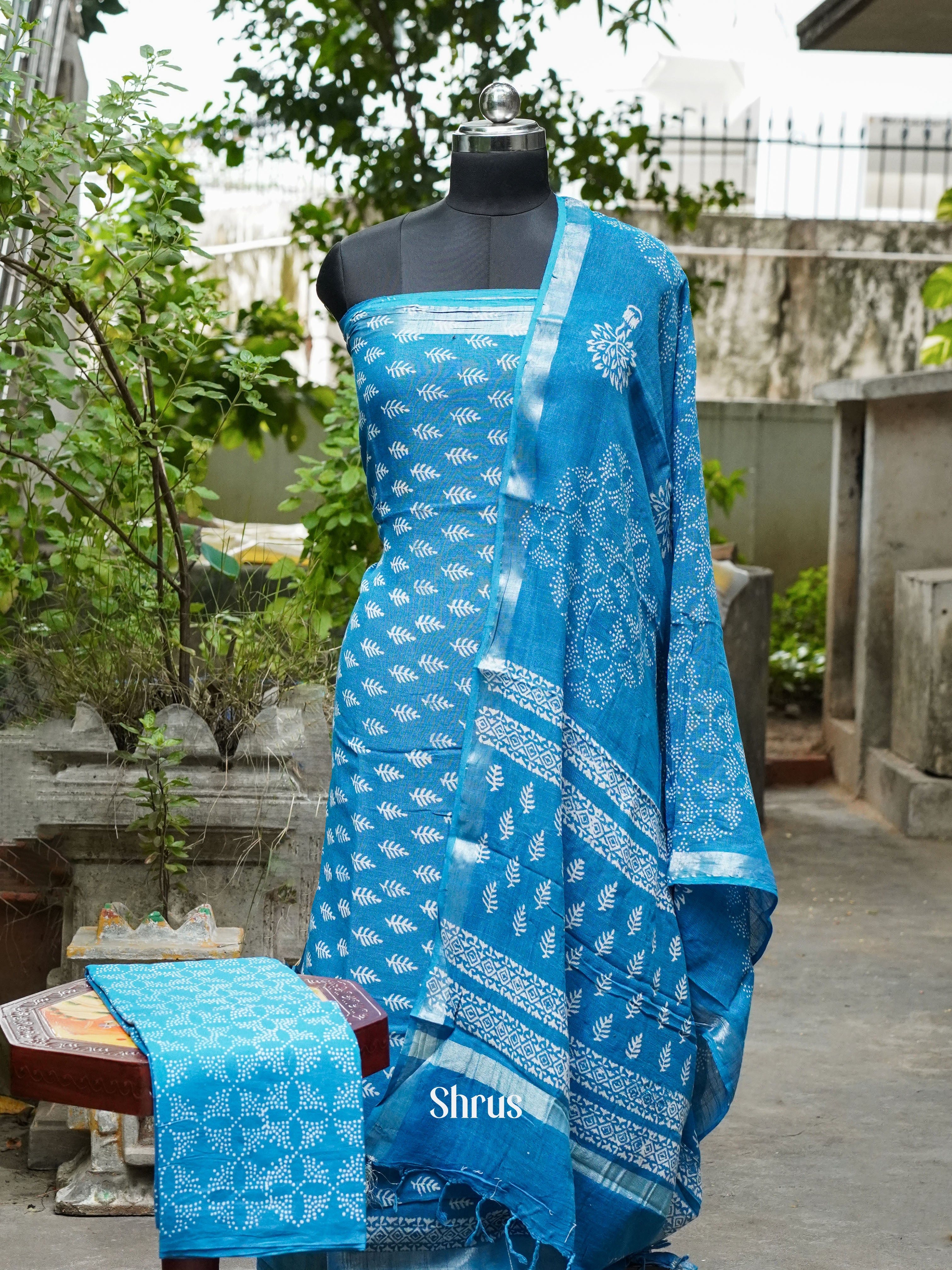 CGS01322 - Linen Salwar - Shop on ShrusEternity.com