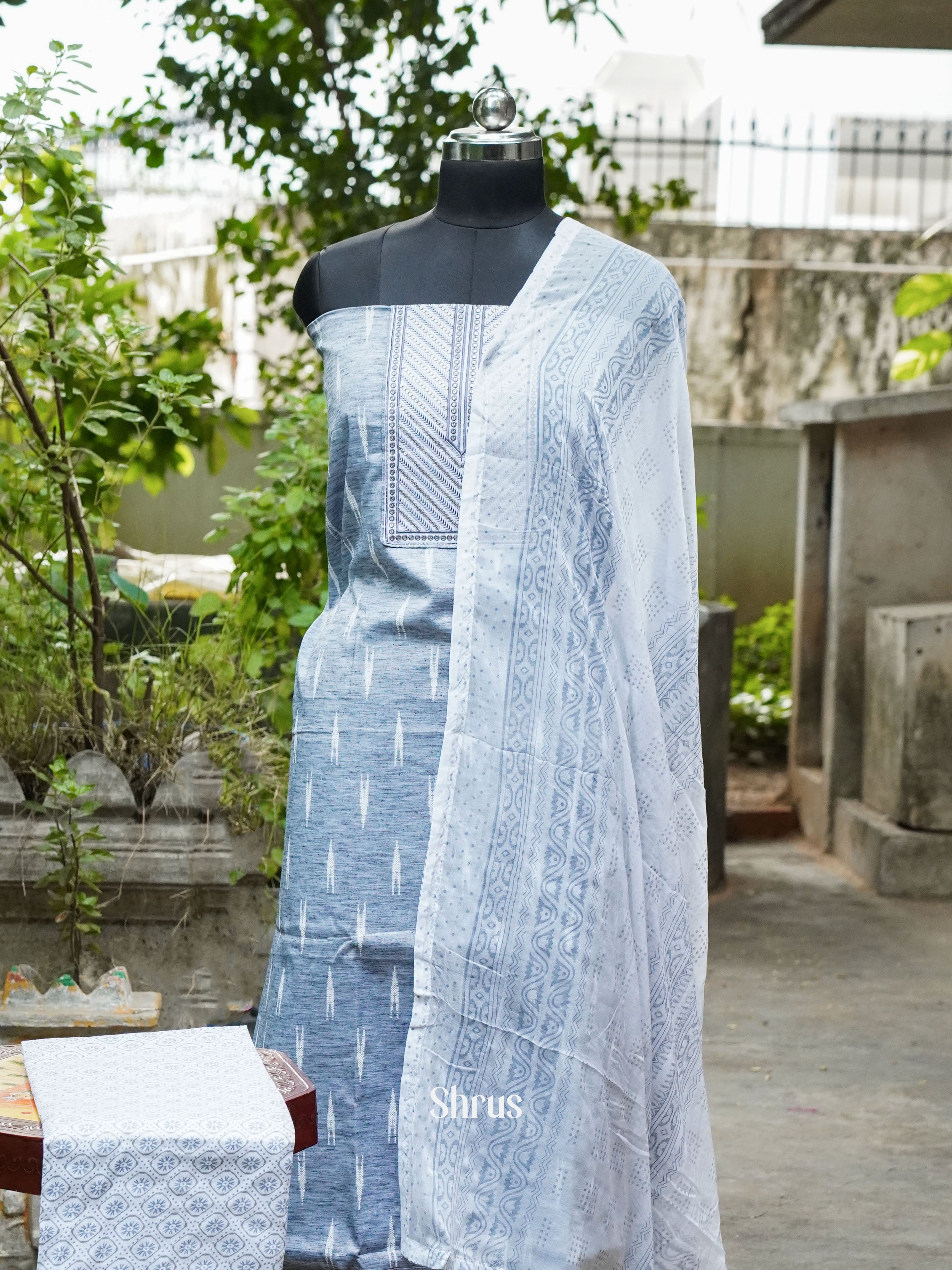 Grey & White - Cotton salwar - Shop on ShrusEternity.com