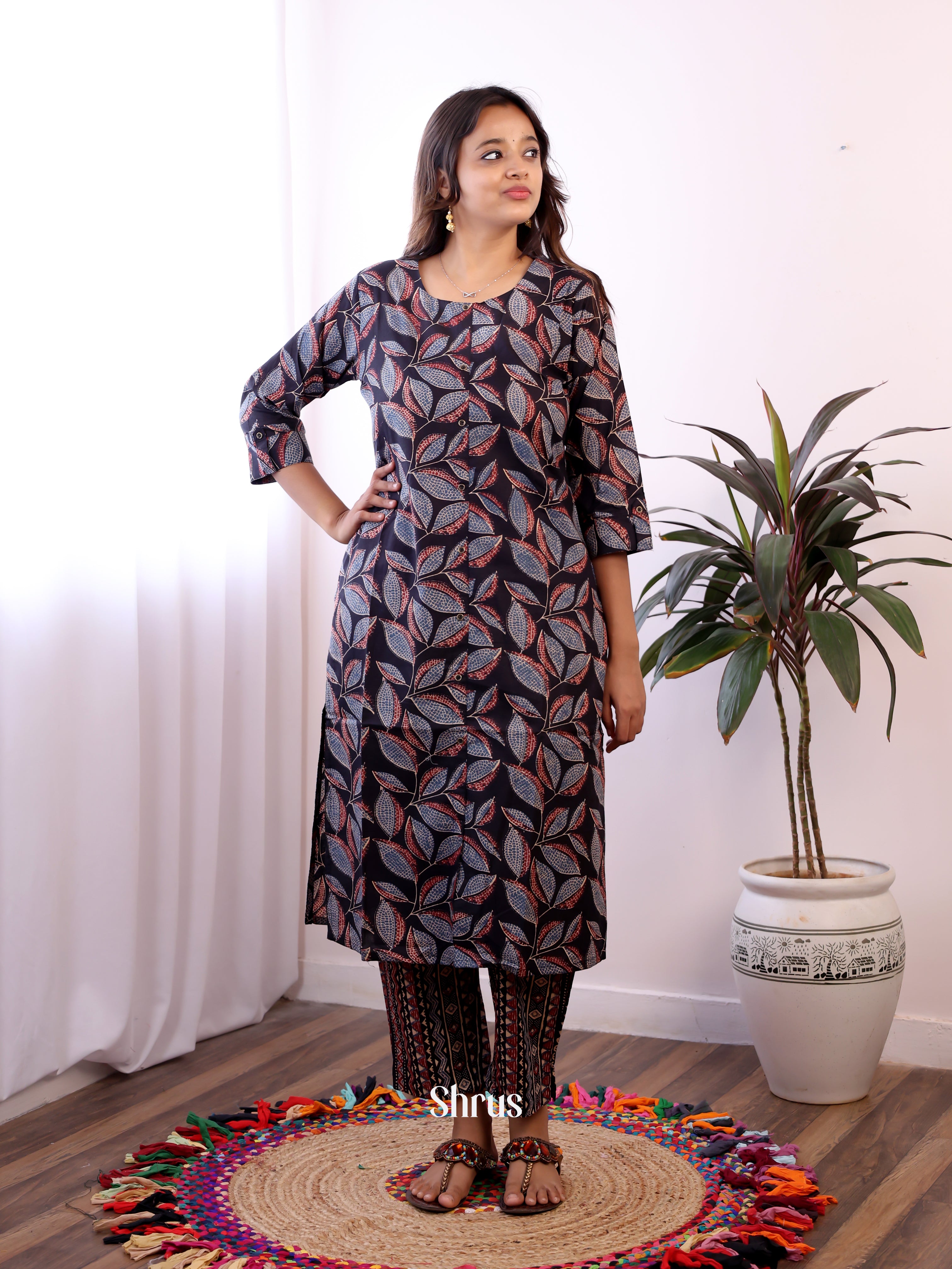 Black -2pc bagru print Readymade Suits - Shop on ShrusEternity.com
