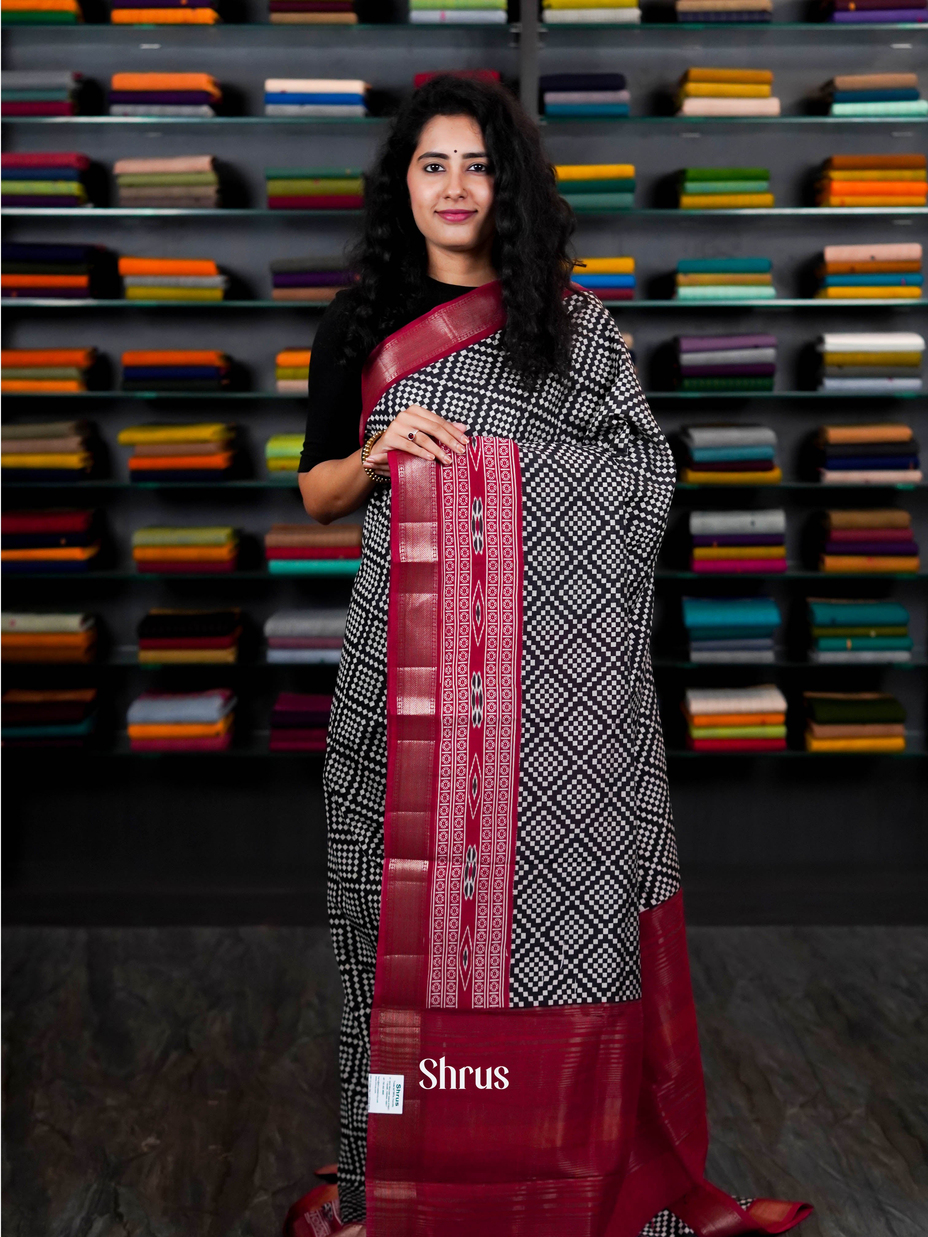 Black & Red - Art Modal - Shop on ShrusEternity.com