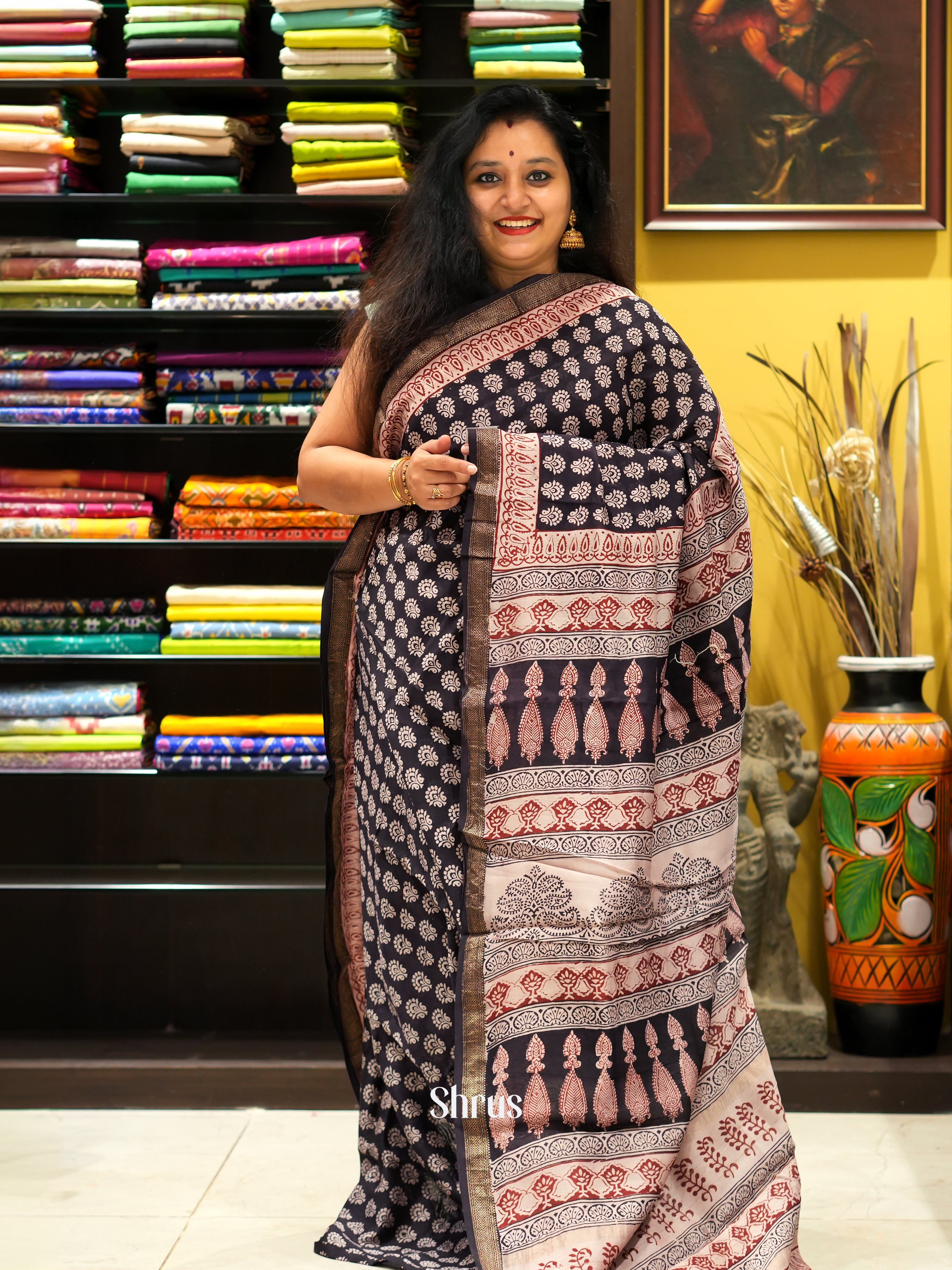 Black & Cream - Maheswari sico Saree - Shop on ShrusEternity.com