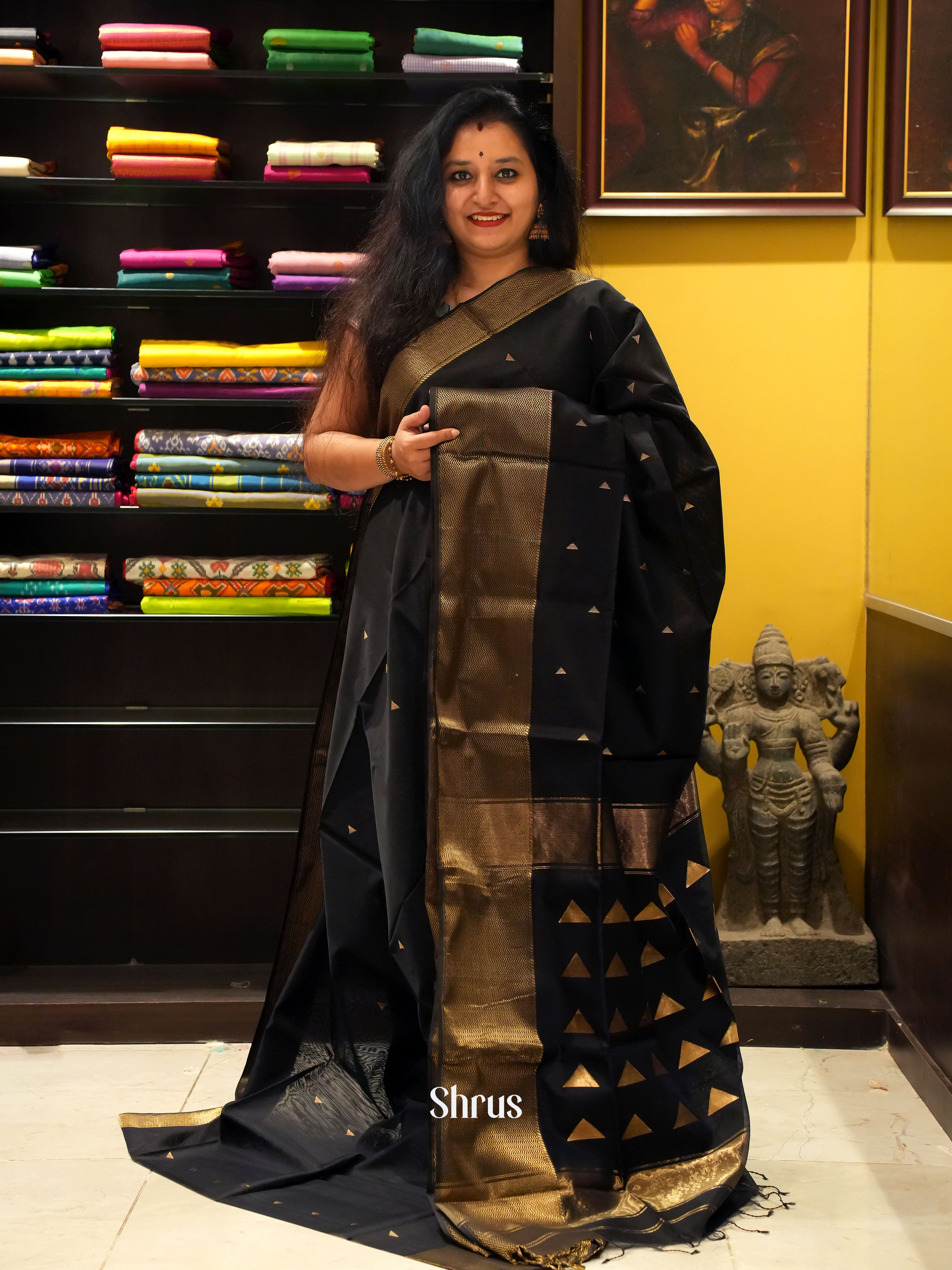 Black (Single tone) -Maheshwari silkcotton Saree - Shop on ShrusEternity.com