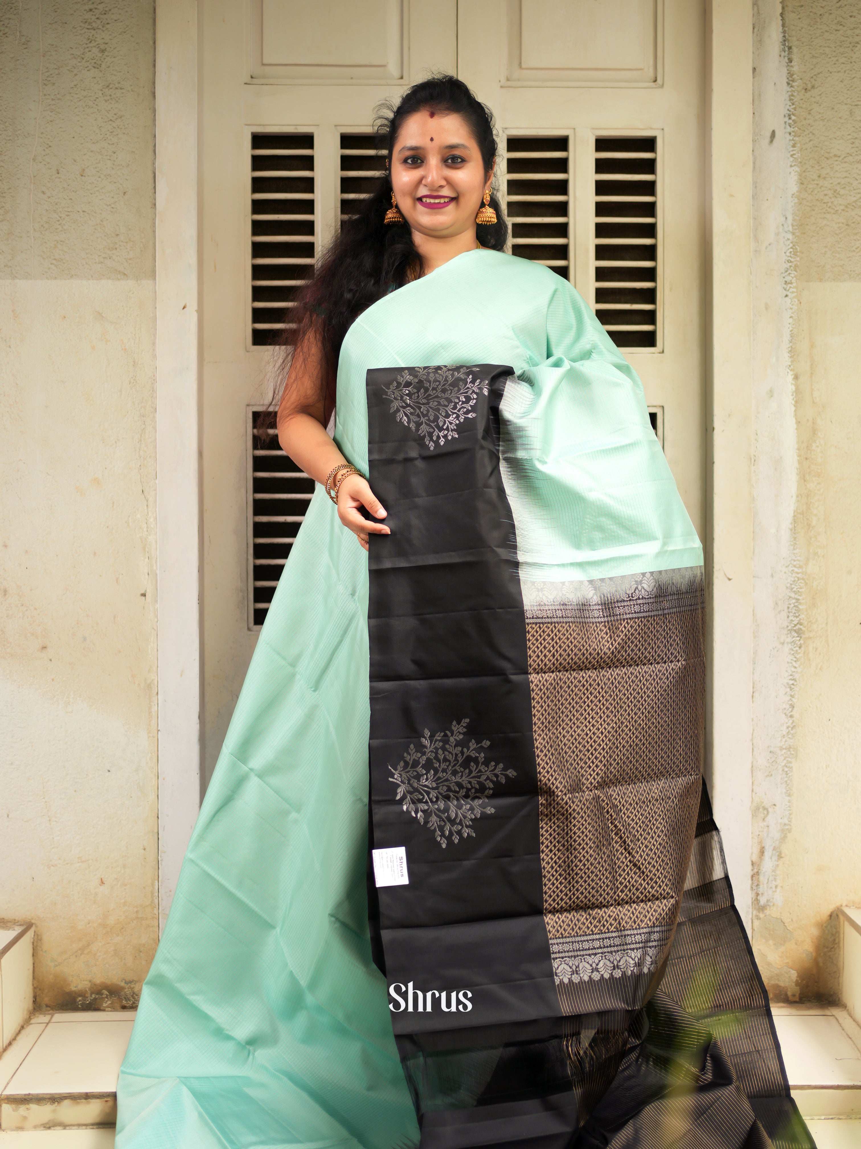 Ice Green & Black - Soft Silk - Shop on ShrusEternity.com