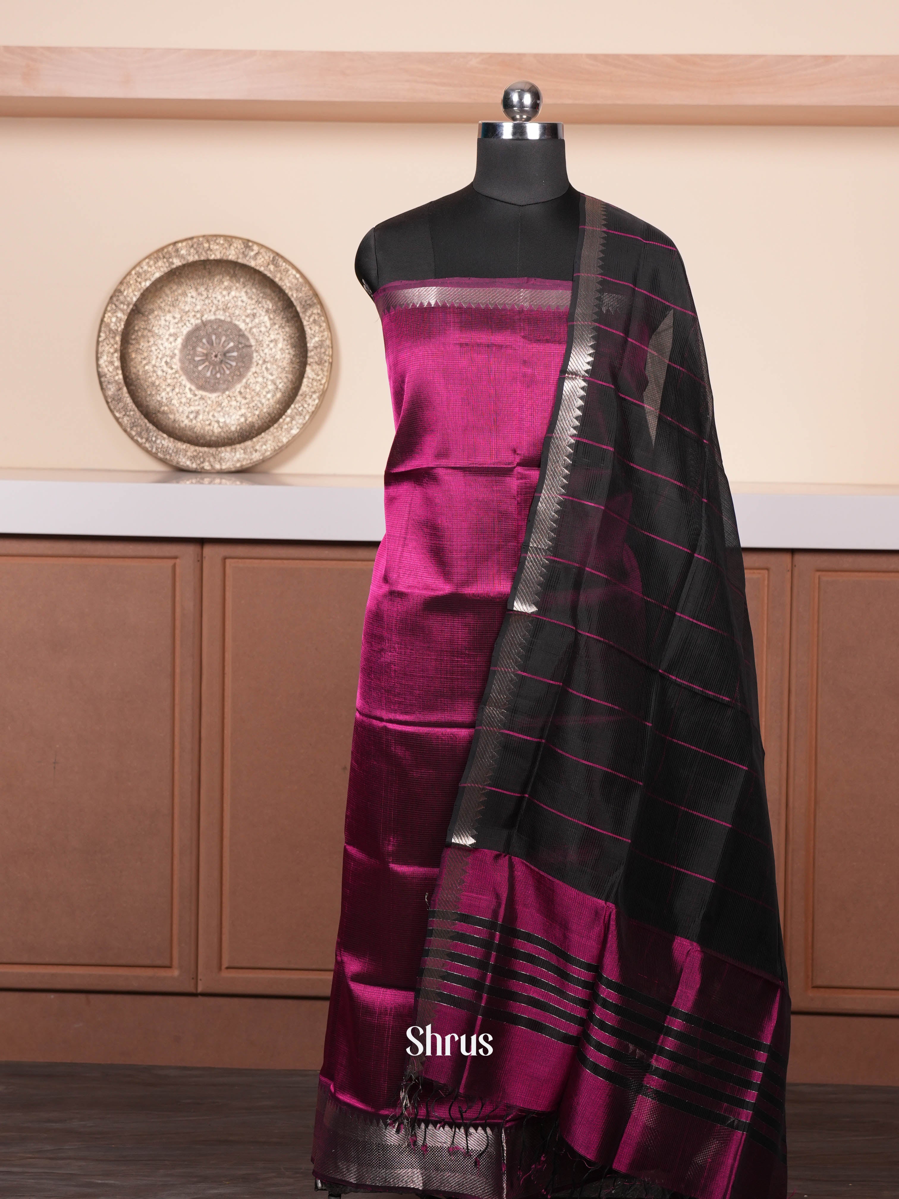 Magenta Rose & Black - mangalagirisico top & dupatta combo - Shop on ShrusEternity.com