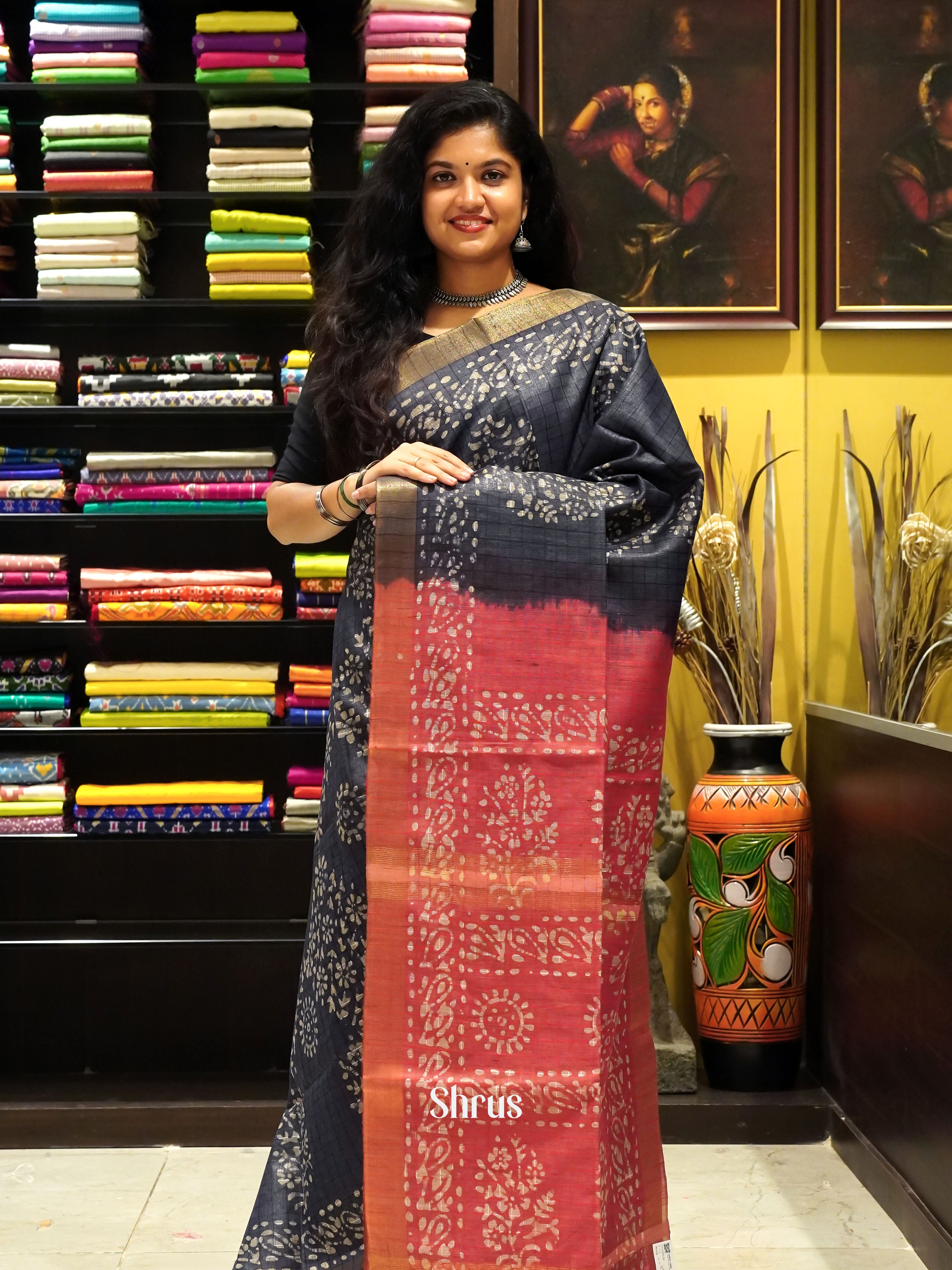 Black & Red - Bhatik Saree - Shop on ShrusEternity.com