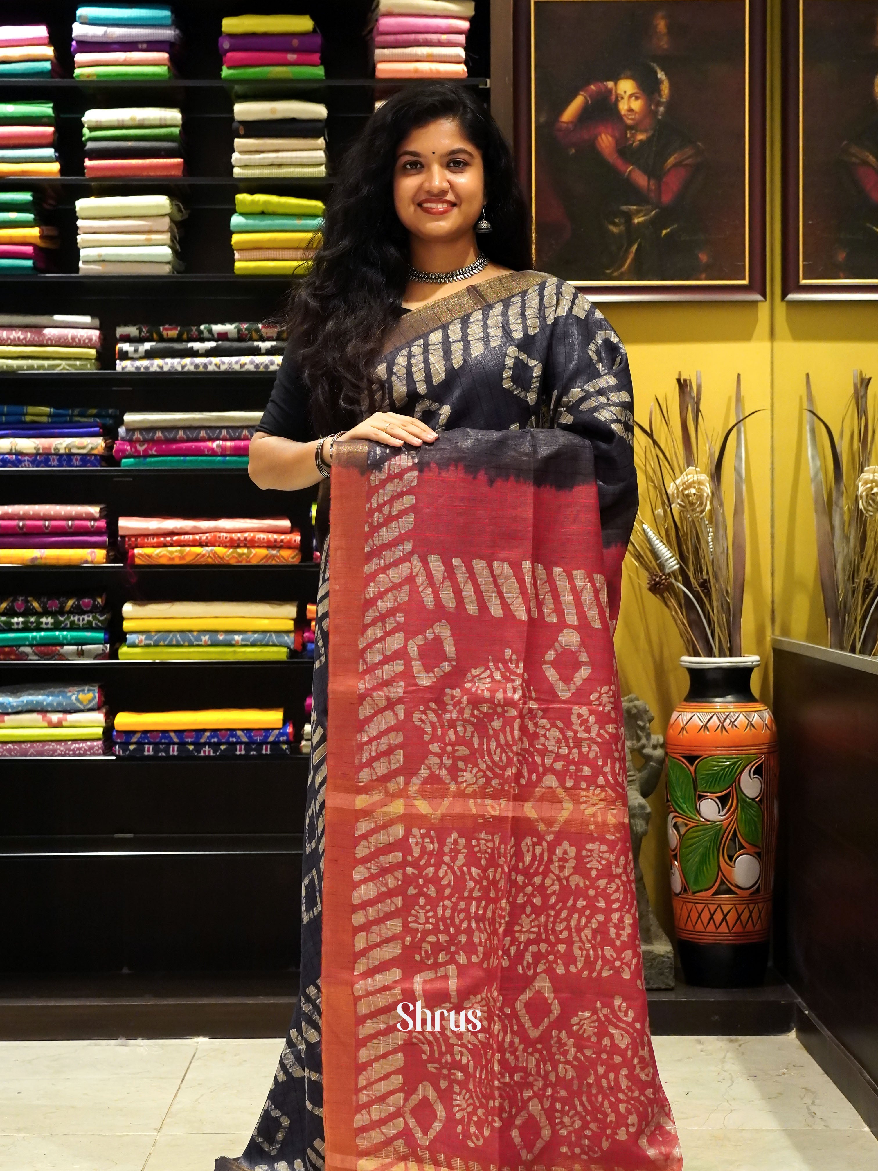 Black & Red - Bhatik Saree - Shop on ShrusEternity.com