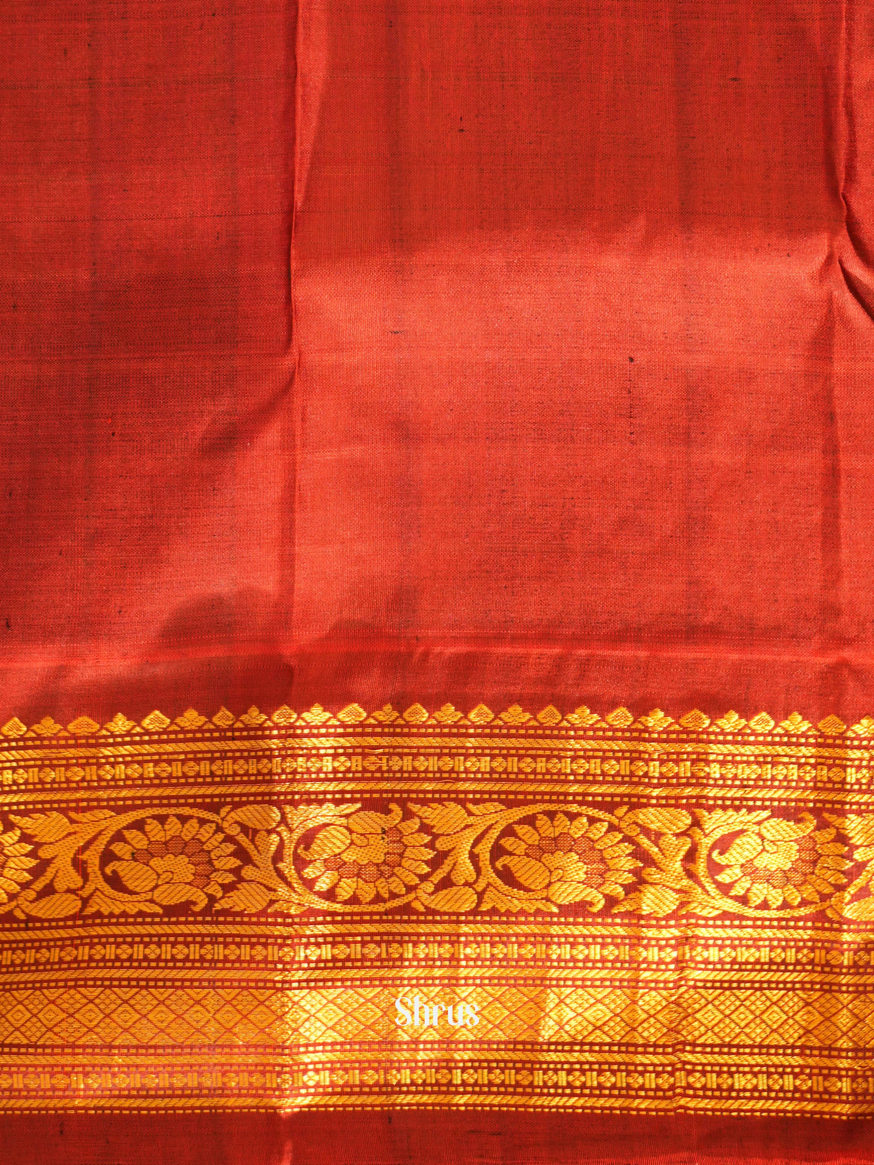Cream & Maroon/Green (Ganga Jamuna) - Gadwal silk Saree - Shop on ShrusEternity.com