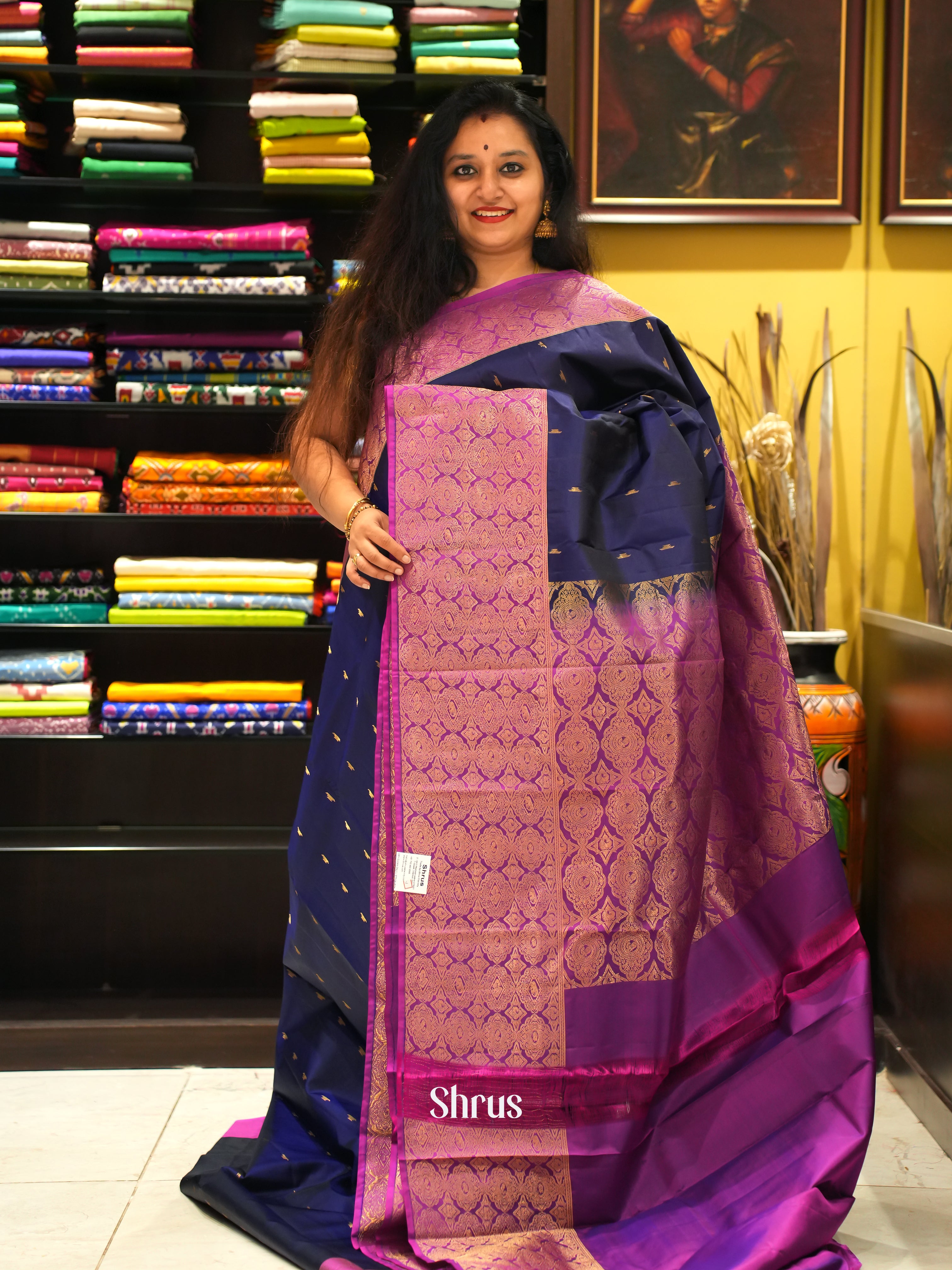 Charming Blue and Majenta Kanchipuram silk Saree Featuring Golden Zari Woven Buttas-1