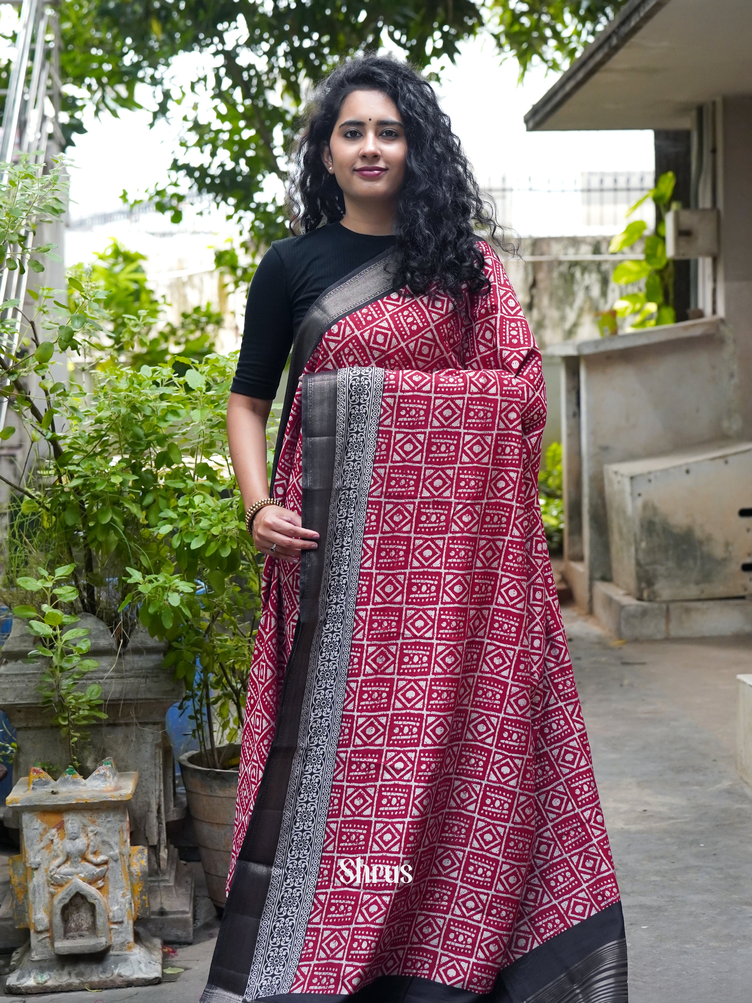 Red & Black- Art Modal Saree - Shop on ShrusEternity.com