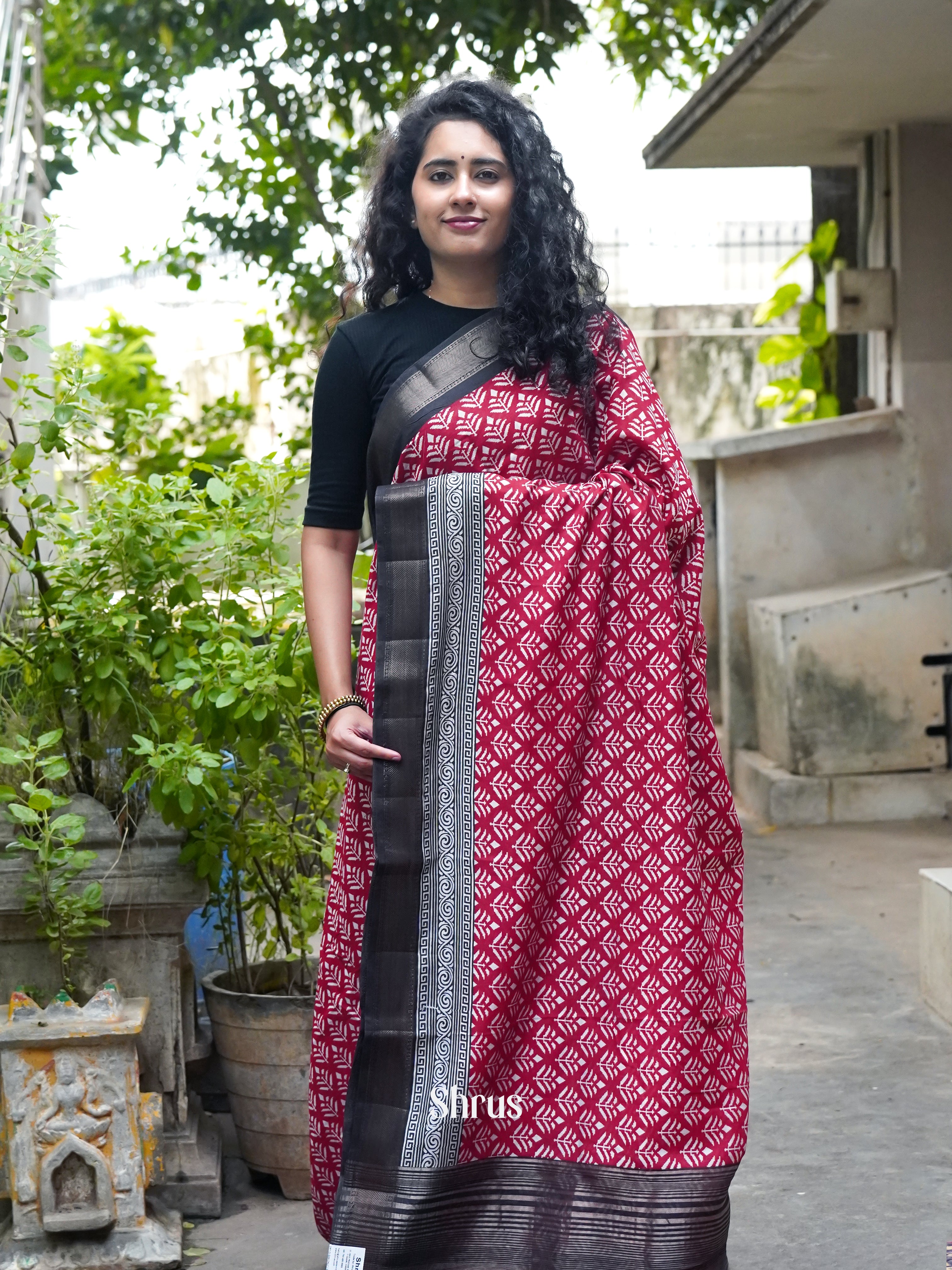 Red & Black - Art Modal Saree - Shop on ShrusEternity.com