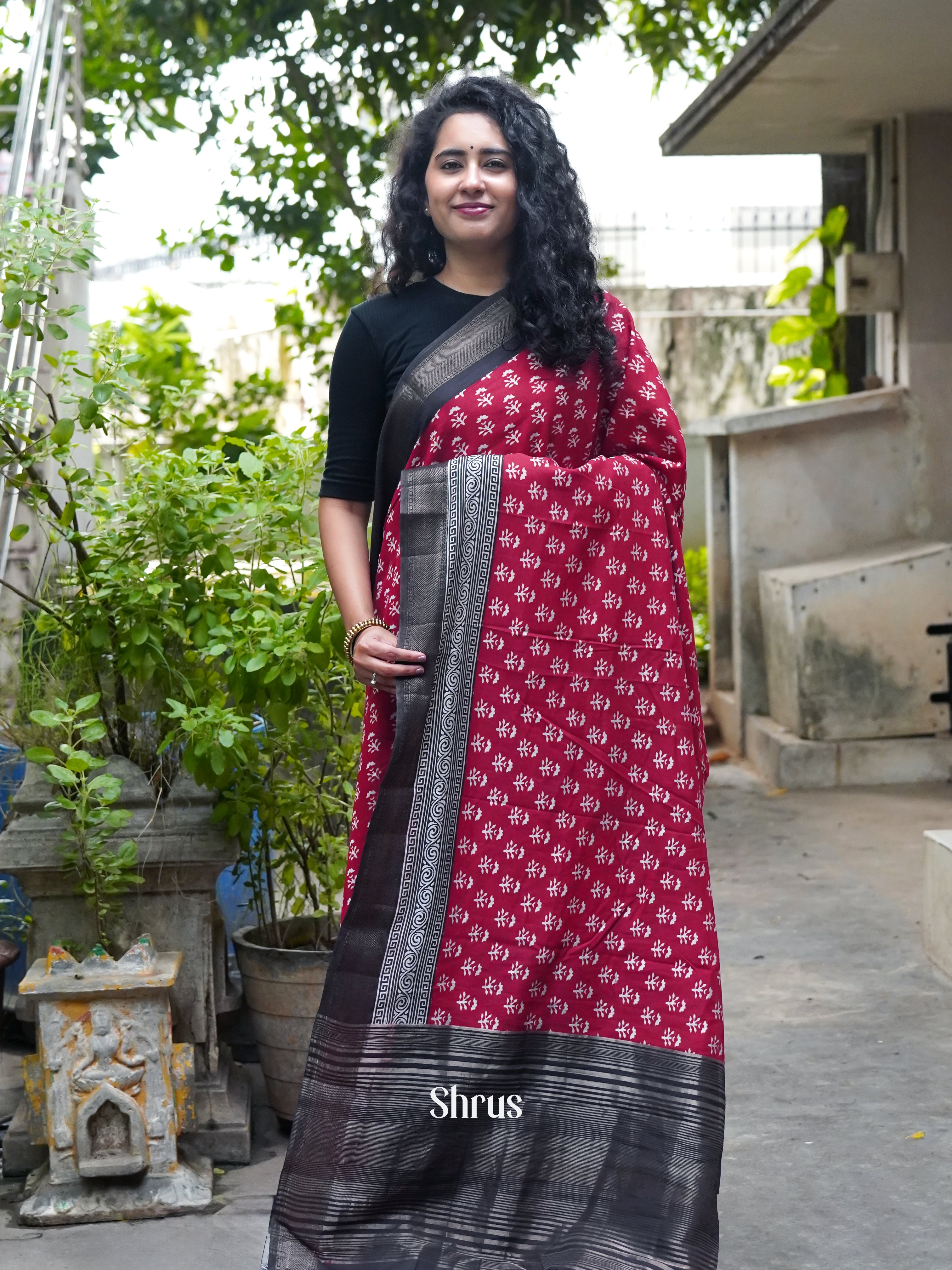 Red & Black - Art Modal Saree - Shop on ShrusEternity.com