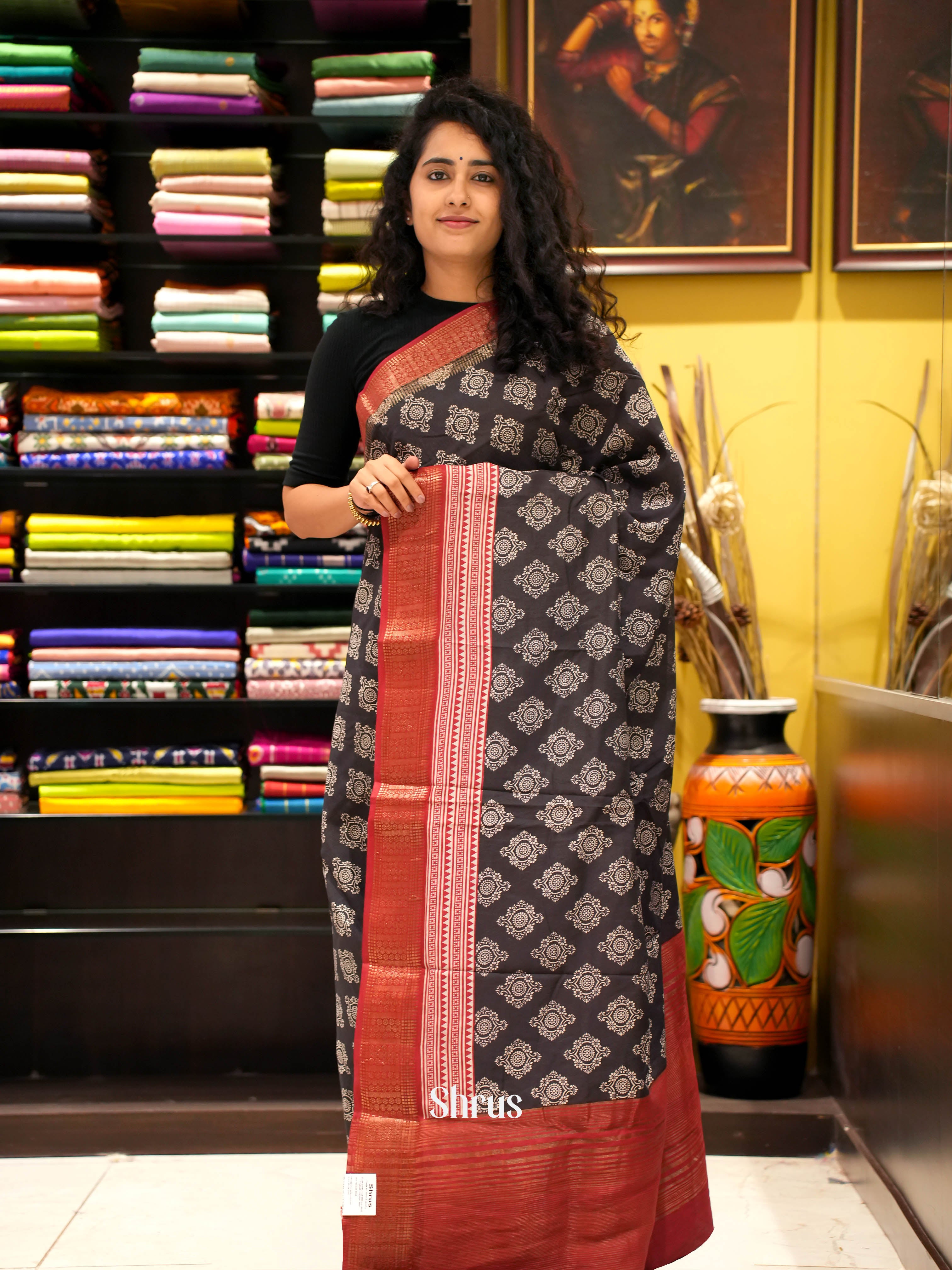 Black & Red - Art Modal Saree - Shop on ShrusEternity.com