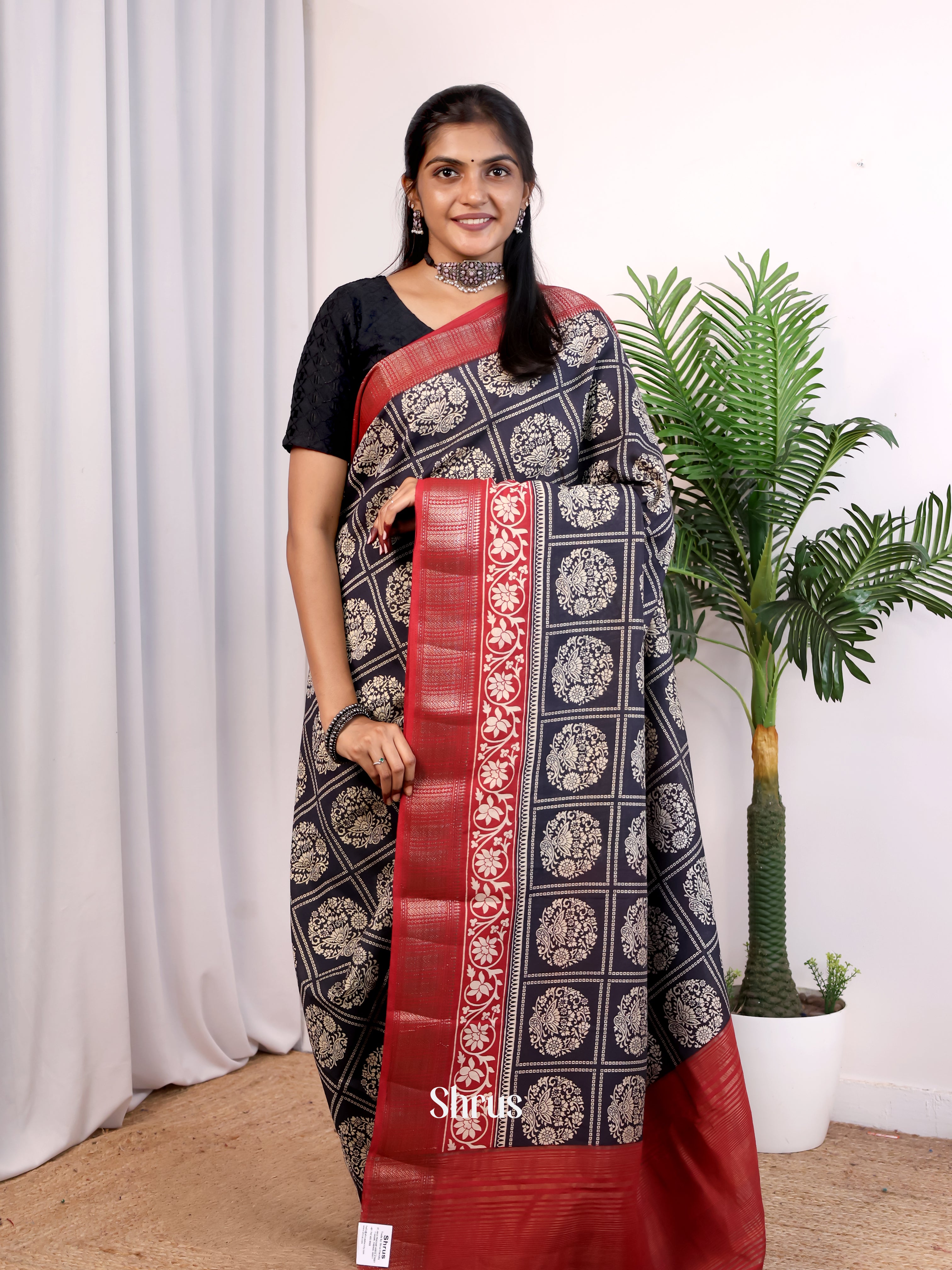 Black & Red - Art Modal Saree - Shop on ShrusEternity.com