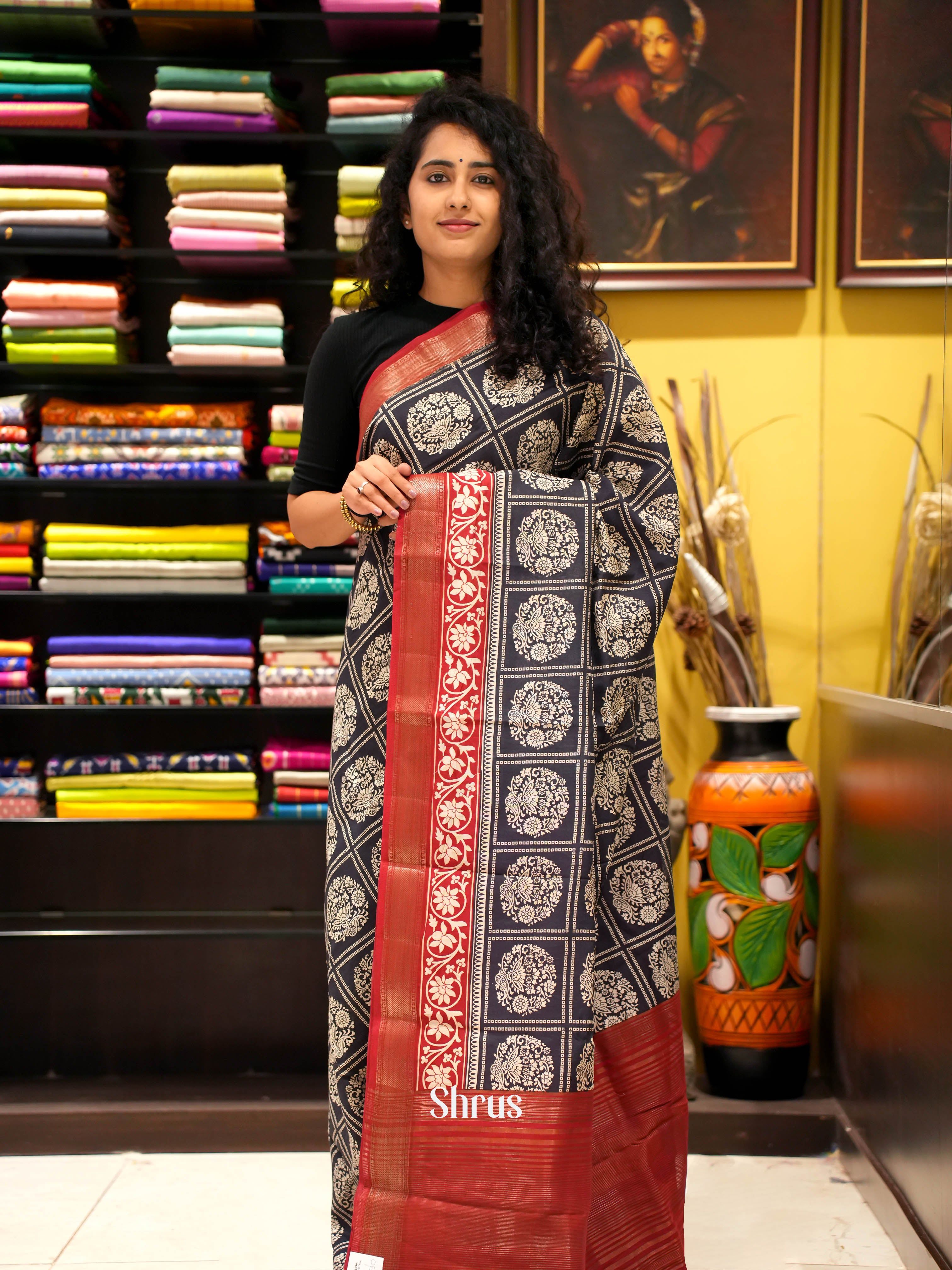 Black & Red - Art Modal Saree - Shop on ShrusEternity.com