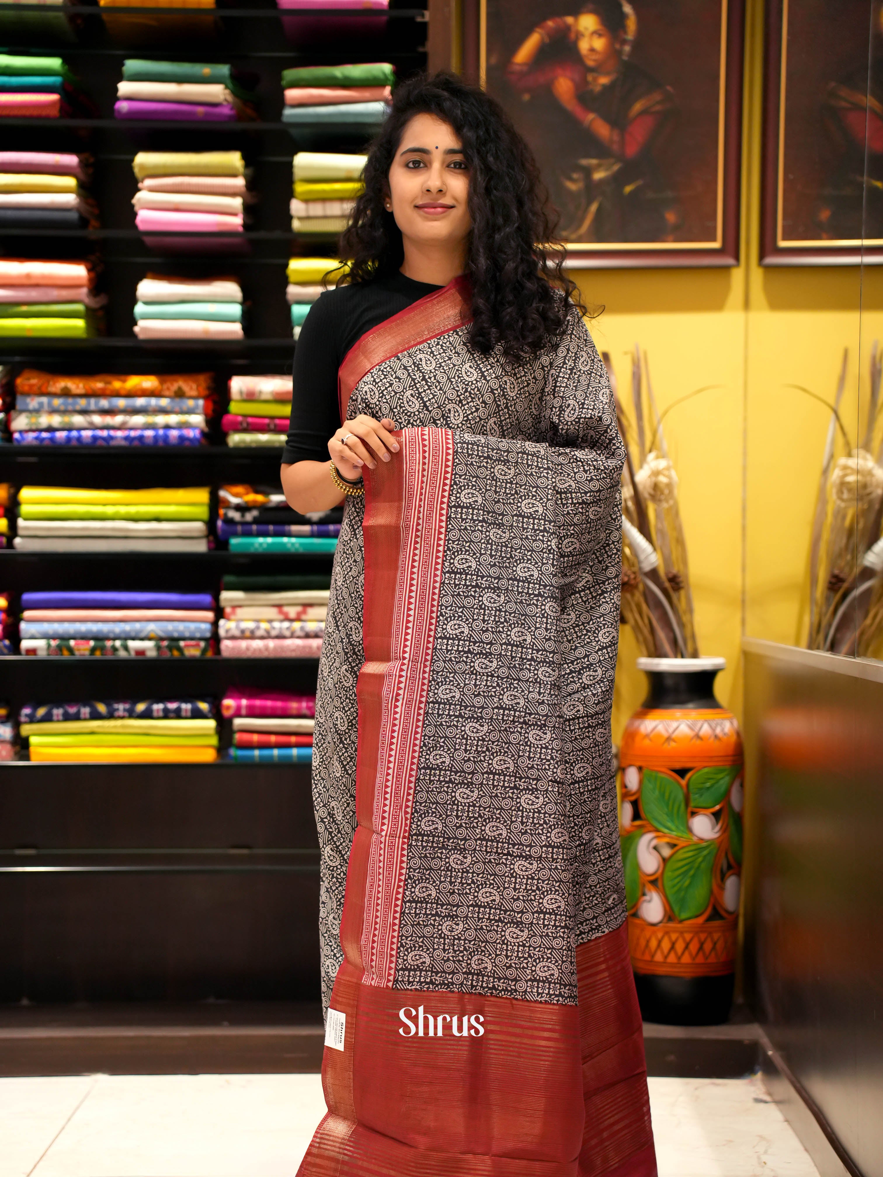 Black & Red - Art Modal Saree - Shop on ShrusEternity.com