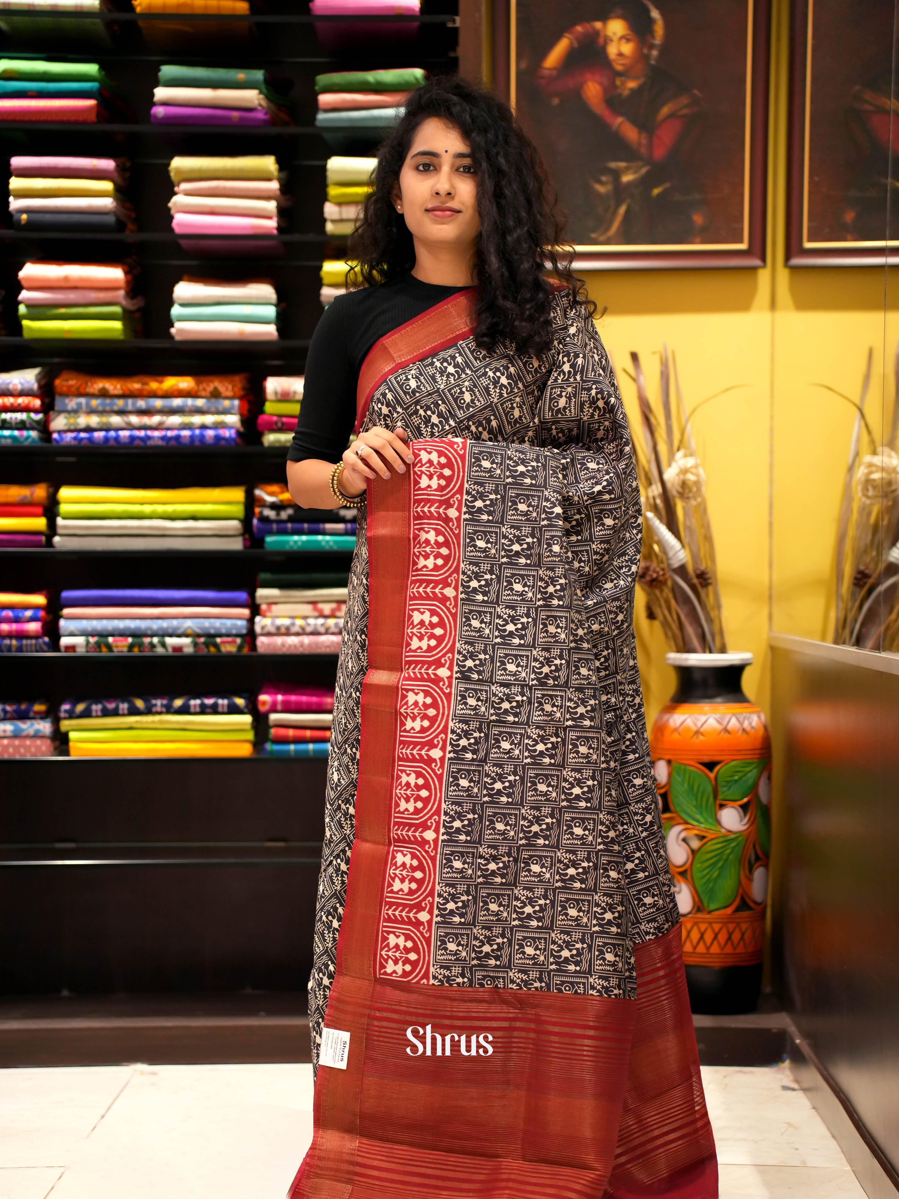 Black & Red - Art Modal Saree - Shop on ShrusEternity.com