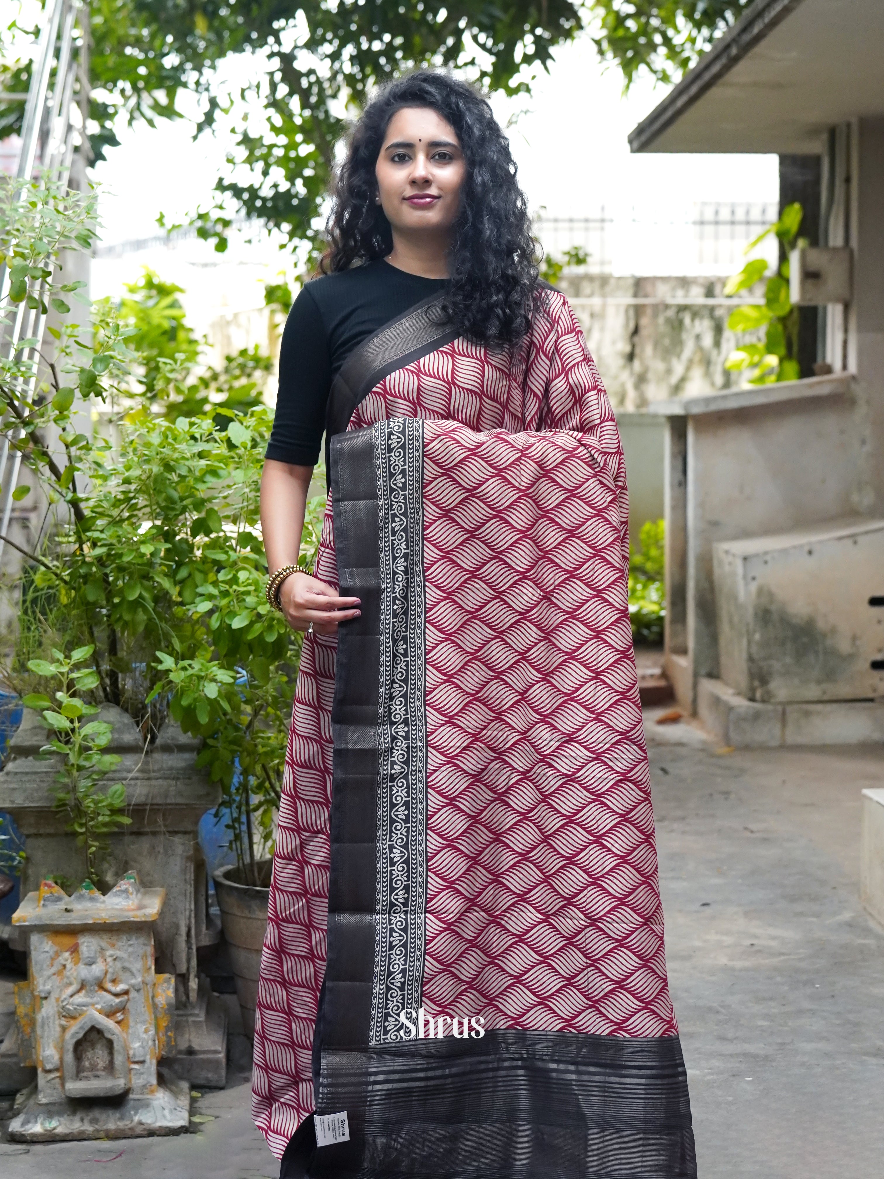 Red & Black - Art Modal Saree - Shop on ShrusEternity.com