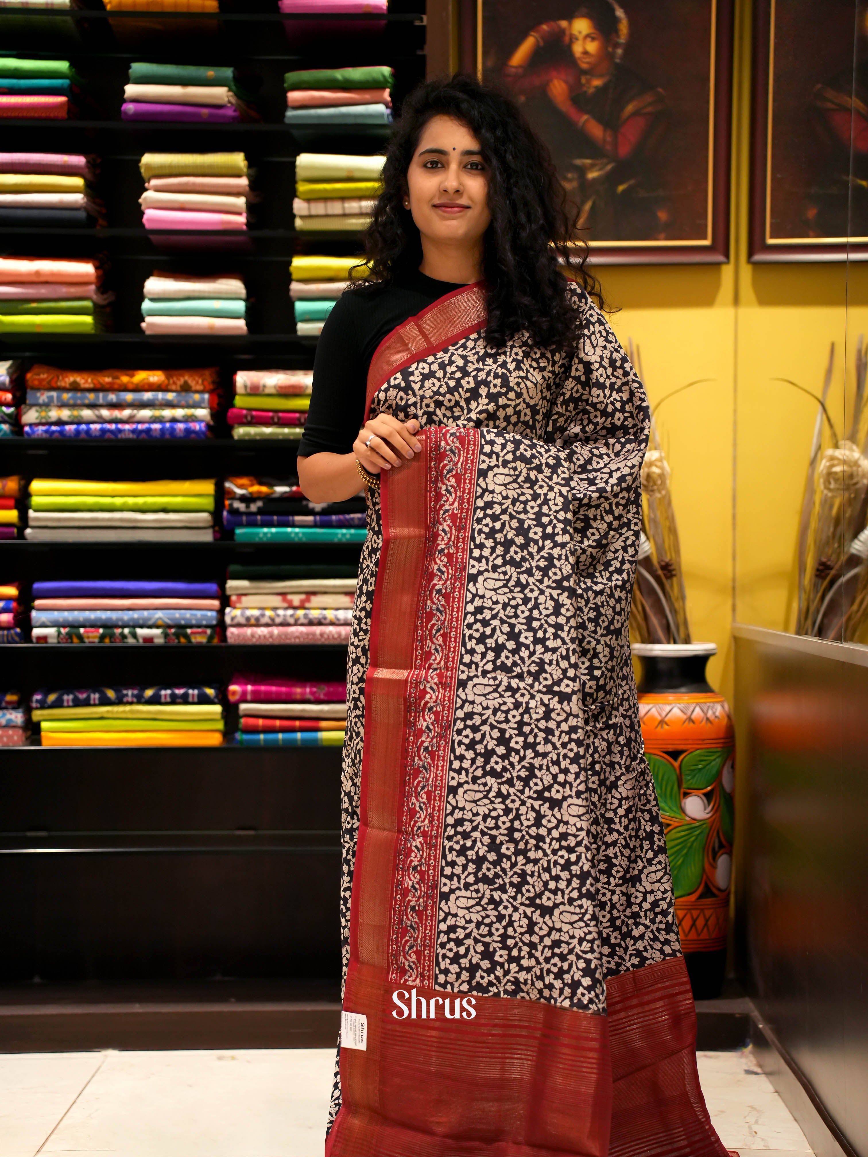 Black & Red - Art Modal Saree - Shop on ShrusEternity.com