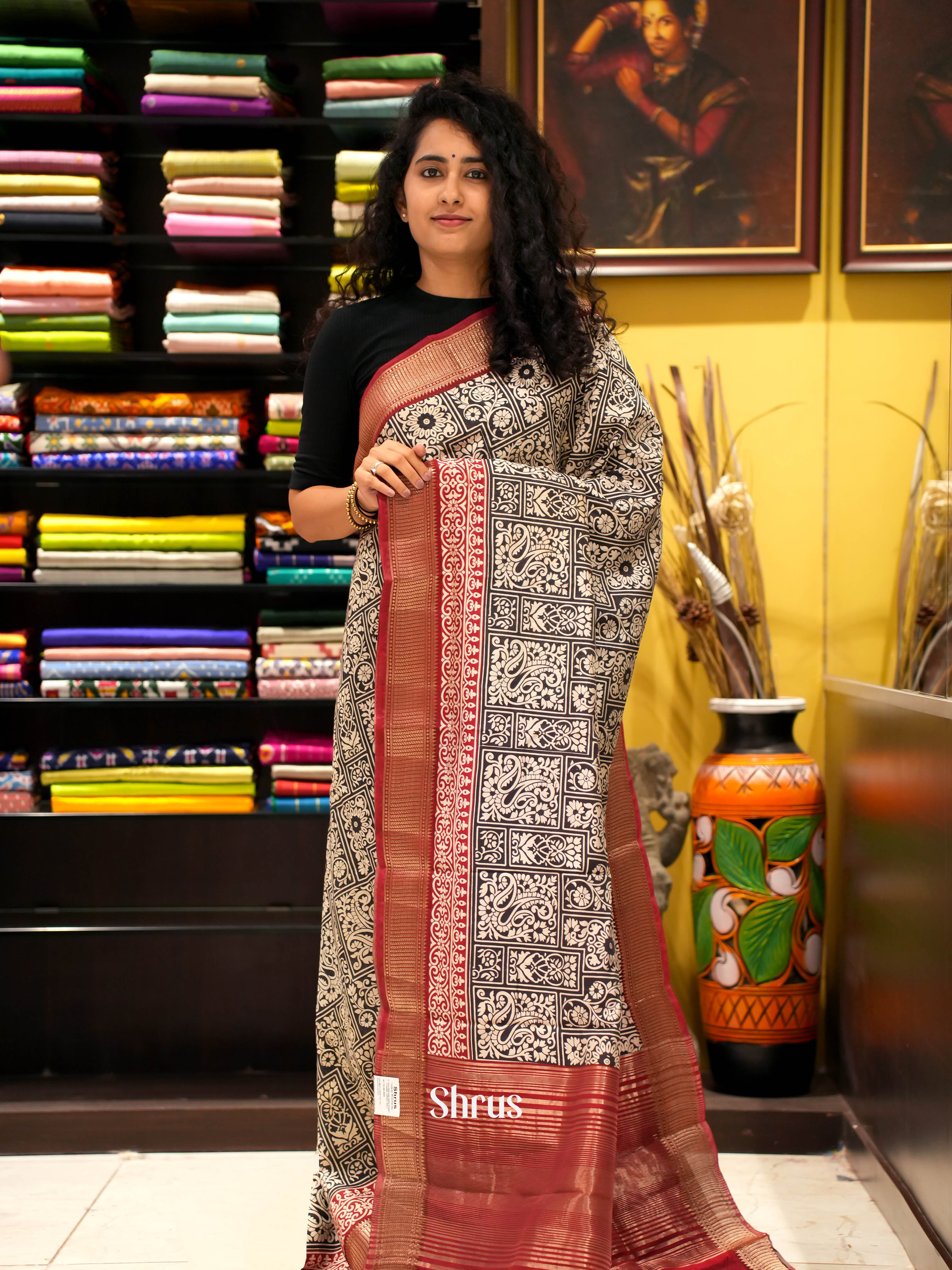 Black & Red - Art Modal Saree - Shop on ShrusEternity.com