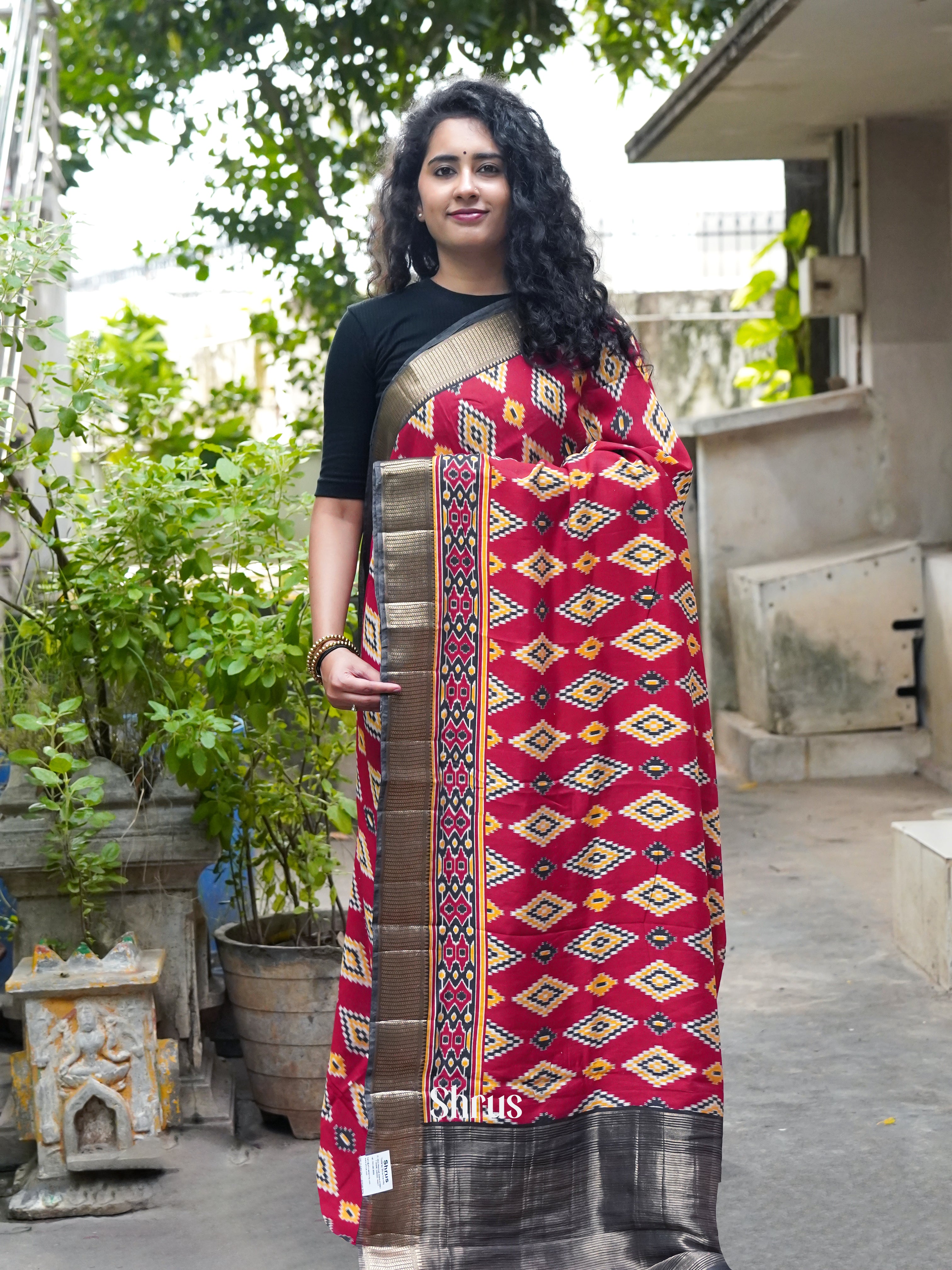 Red & Black - Art Modal Saree - Shop on ShrusEternity.com