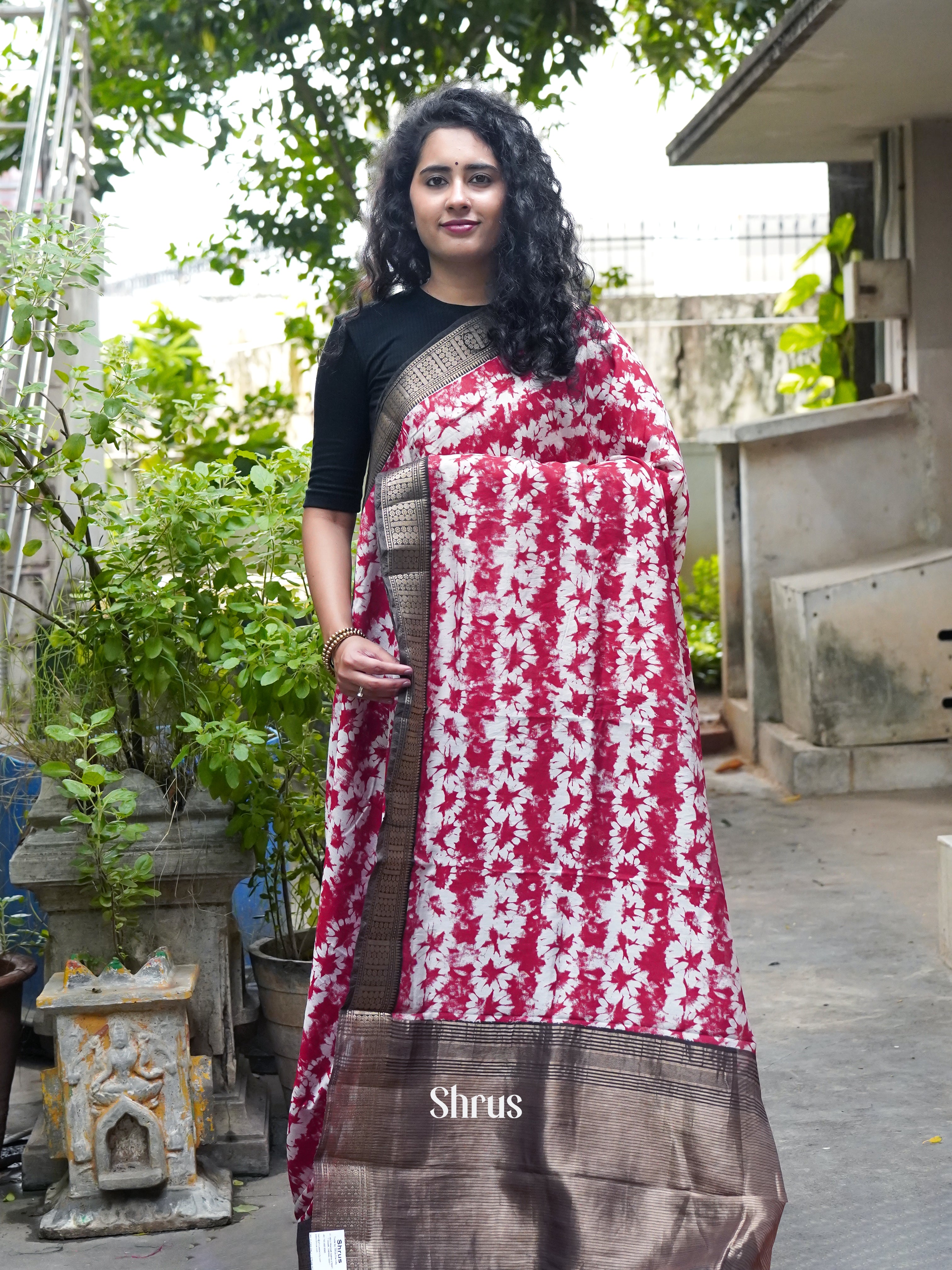 Red & Black - Art Modal Saree - Shop on ShrusEternity.com
