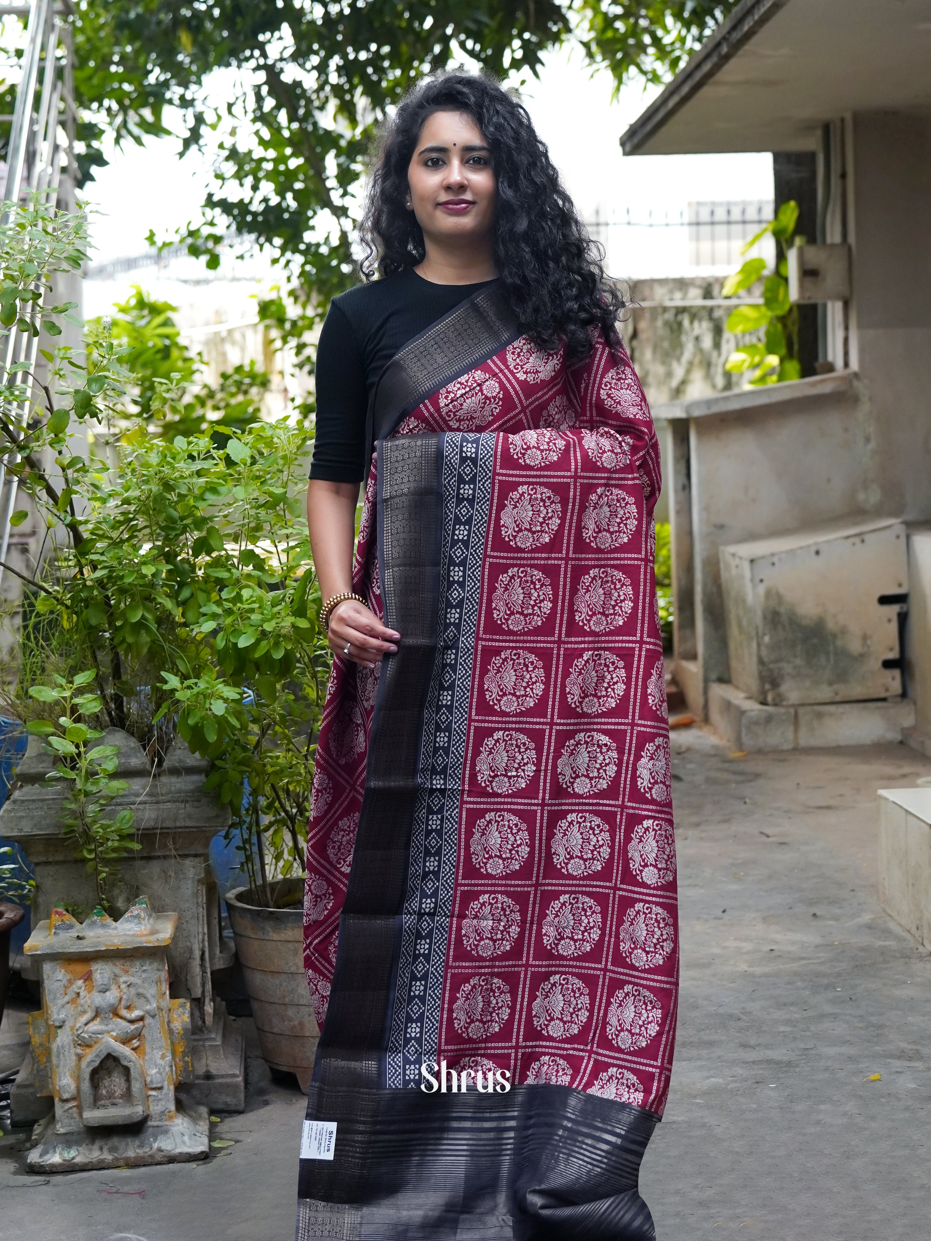 Red & Black - Art Modal Saree - Shop on ShrusEternity.com