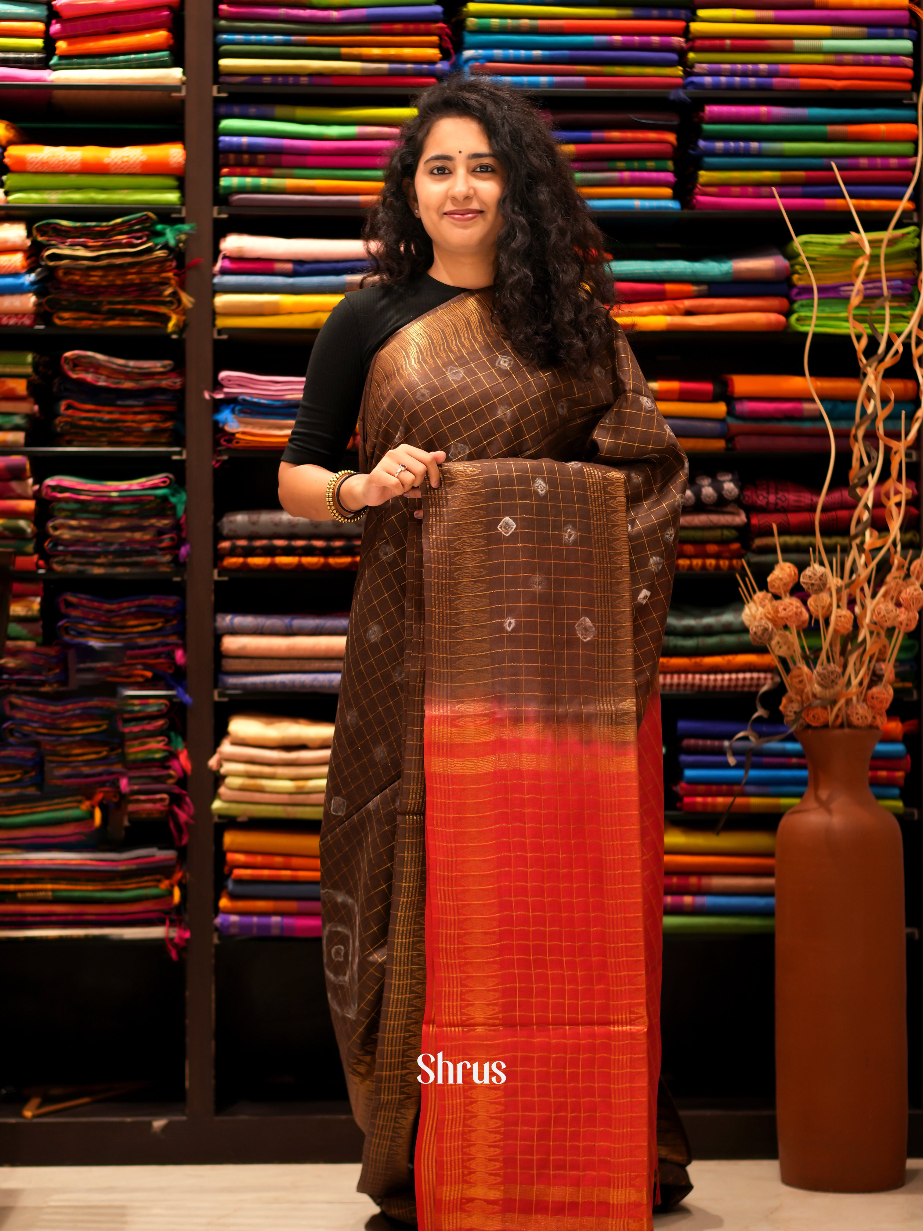 Brown & Red - Shibori Saree - Shop on ShrusEternity.com