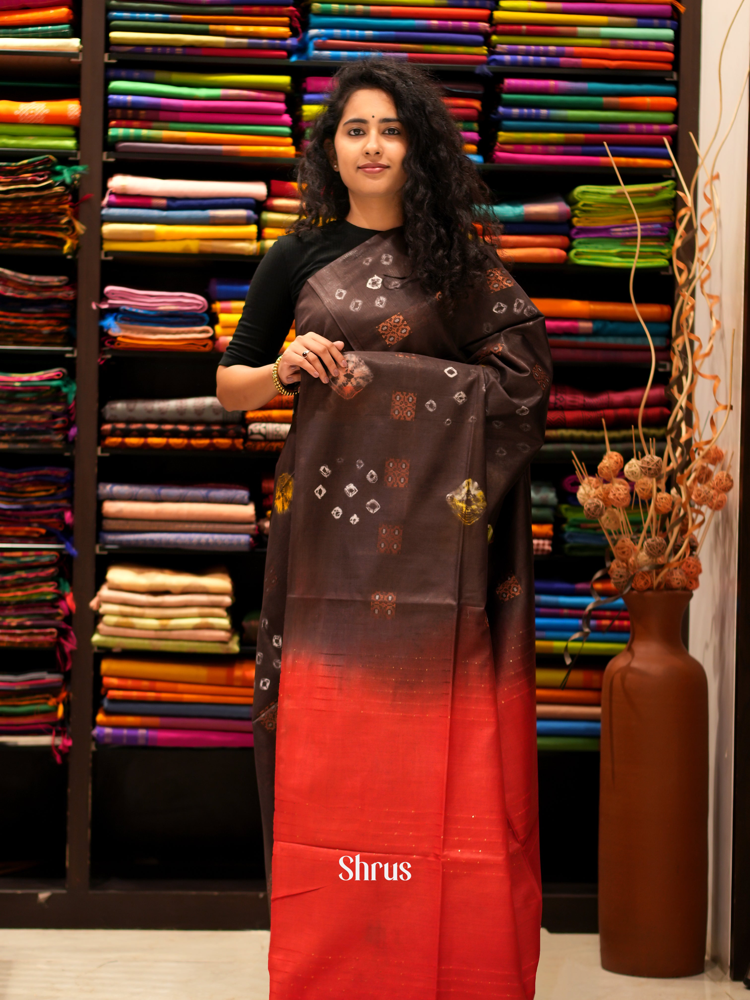 Brown & Red - Shibori Saree - Shop on ShrusEternity.com