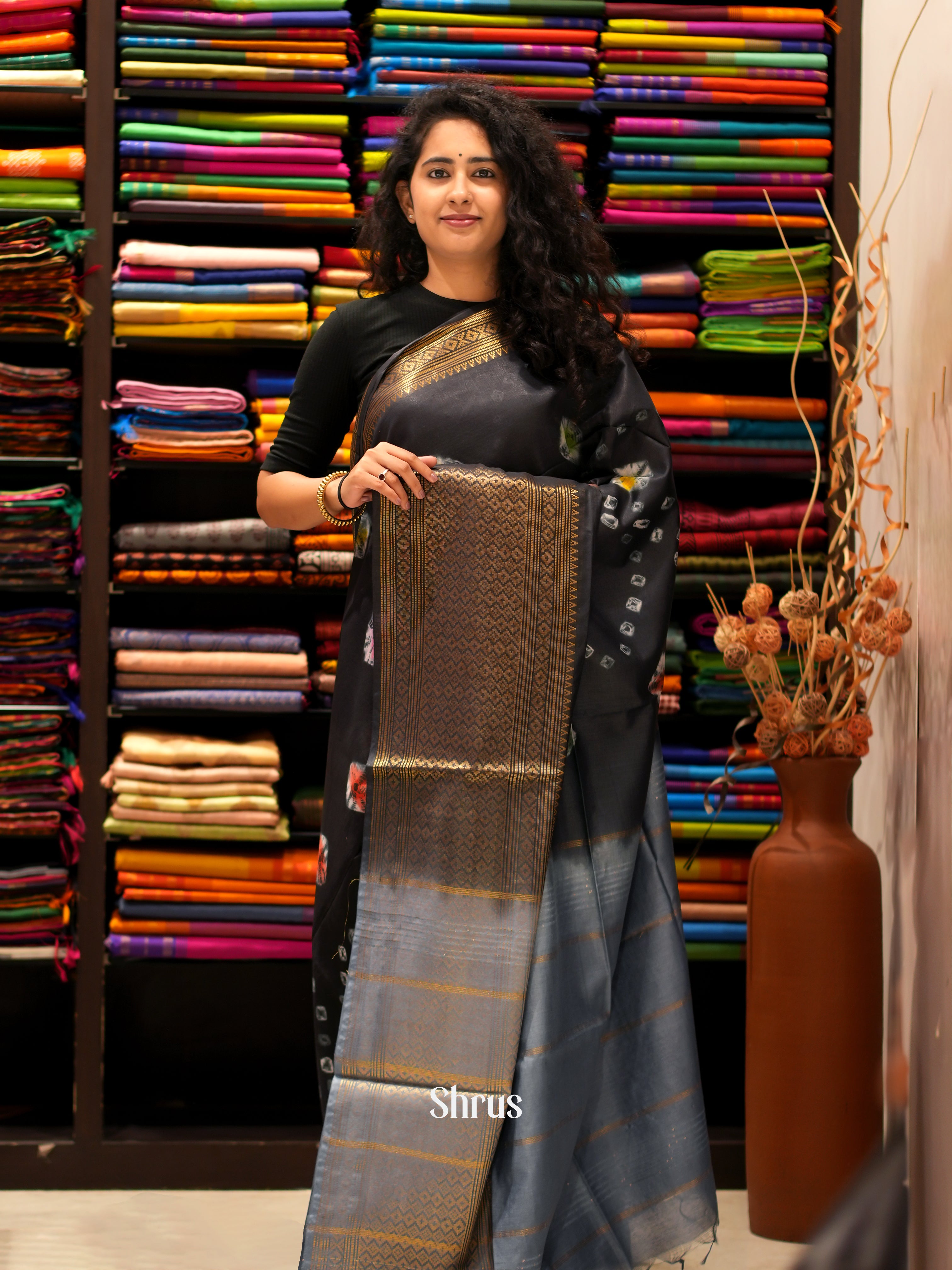 Black & Grey - Shibori Saree - Shop on ShrusEternity.com