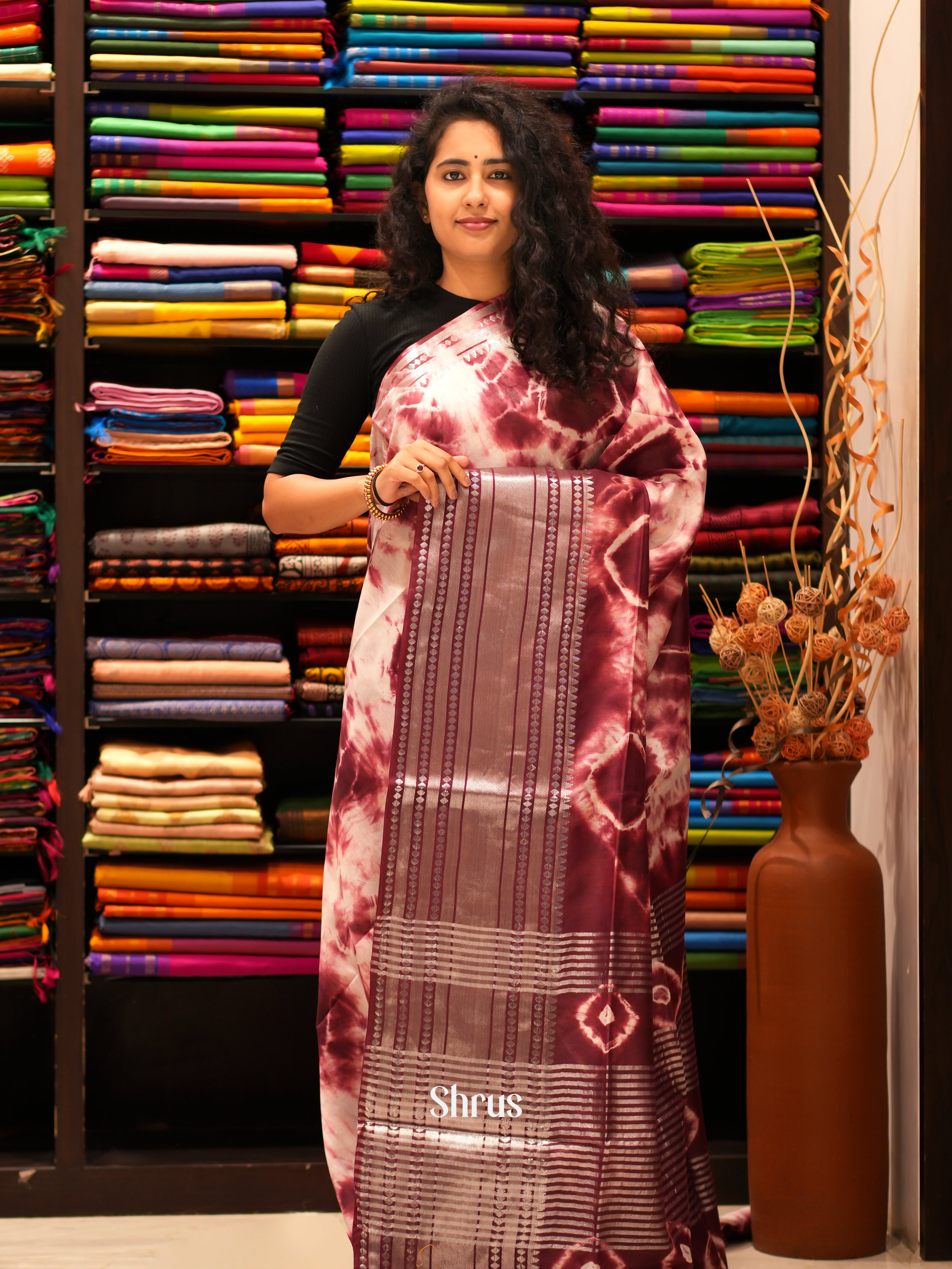 Cream & Brown - Shibori Saree - Shop on ShrusEternity.com