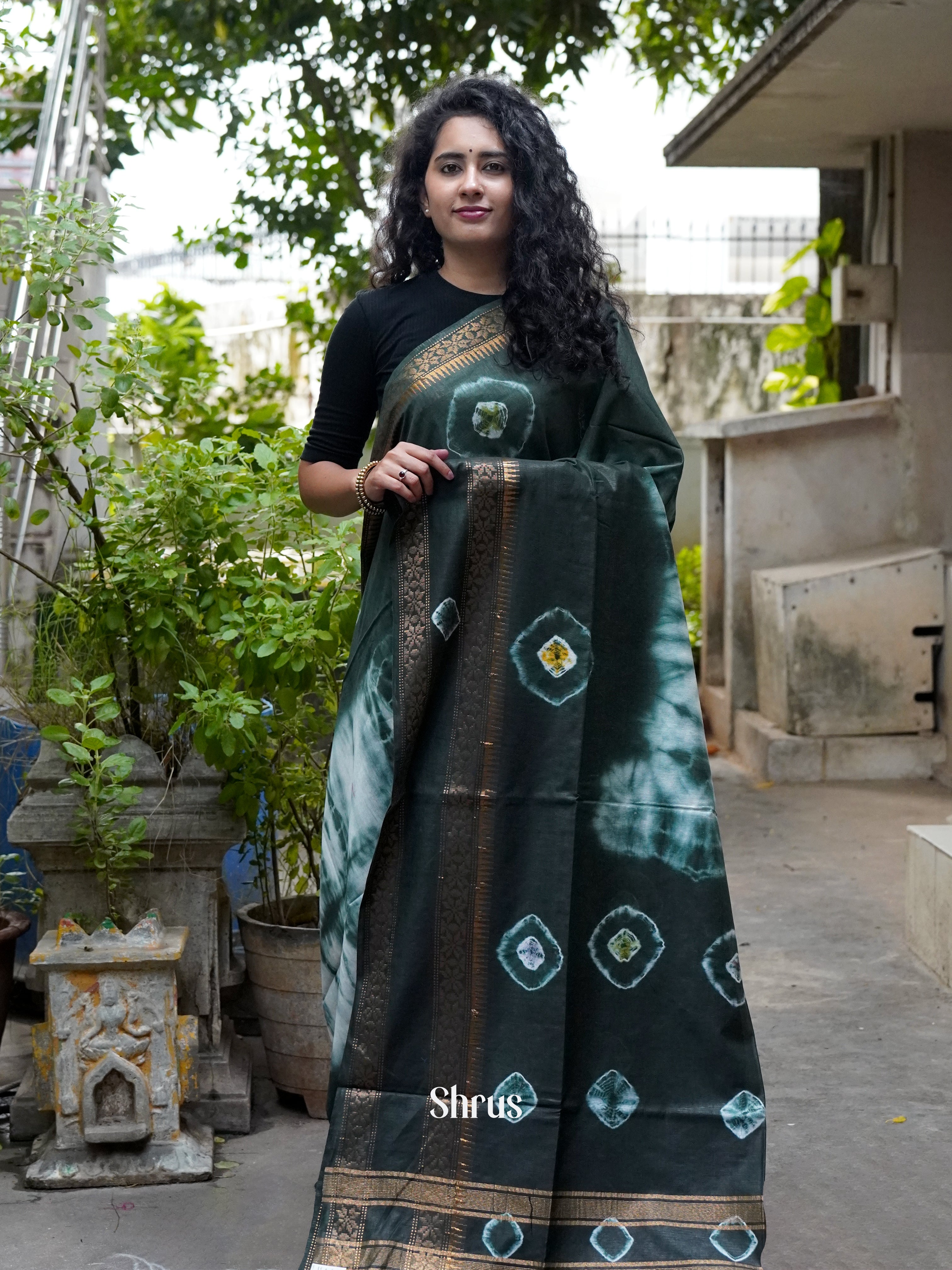 CGS31246 - Shibori Saree - Shop on ShrusEternity.com