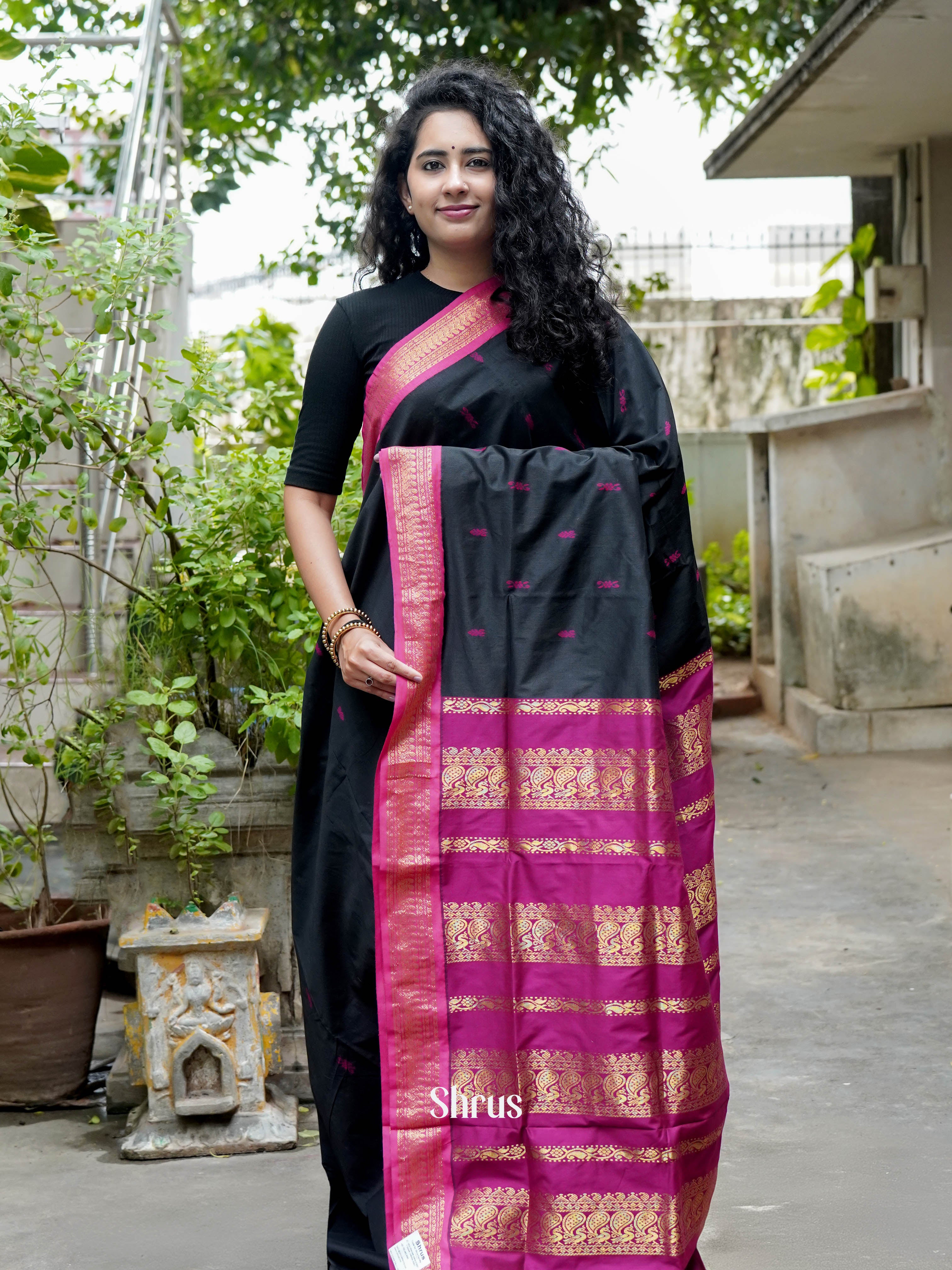 Black & Majenta - Kalyani Cotton Saree - Shop on ShrusEternity.com