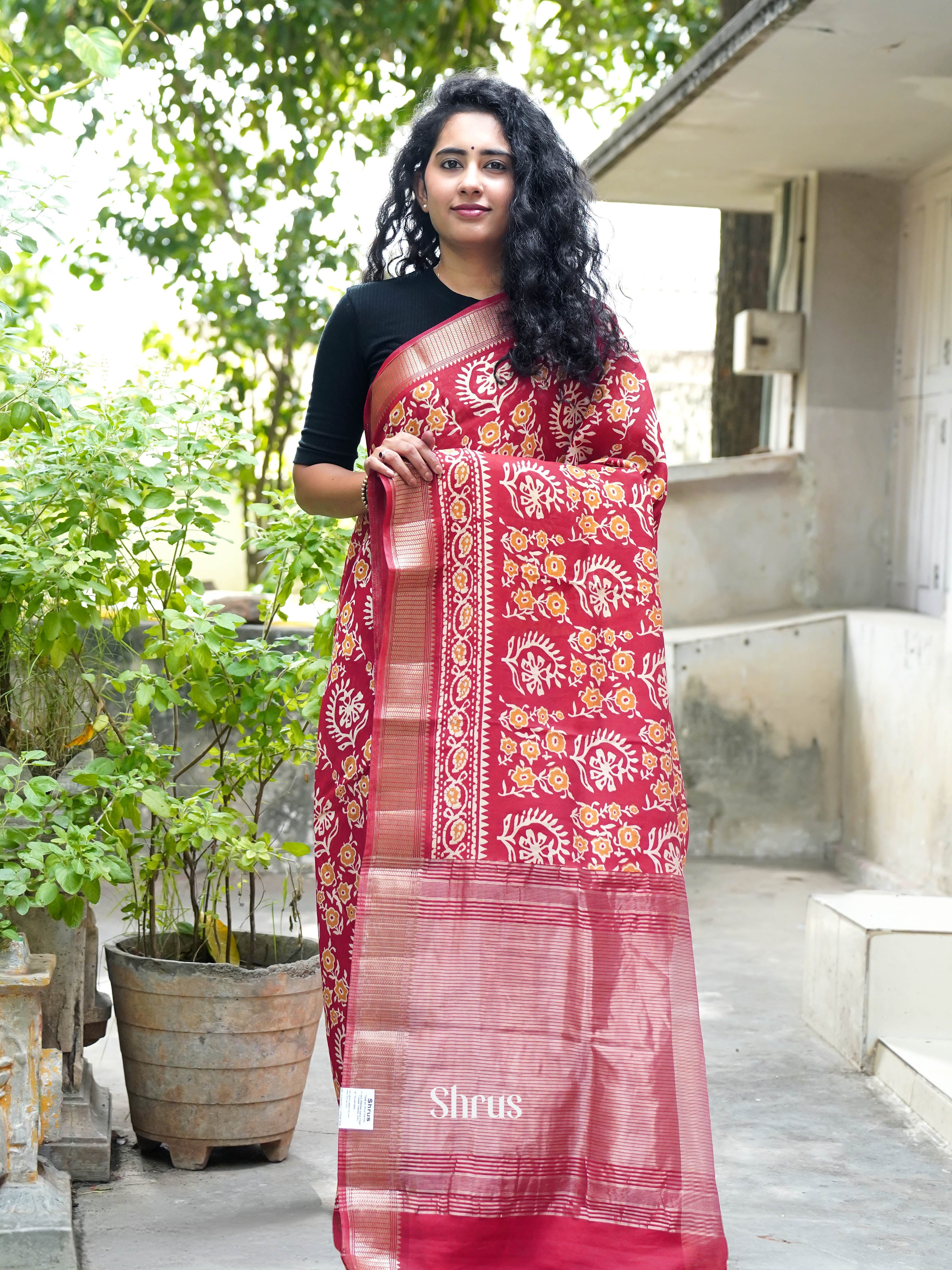 Red - Art modal Saree - Shop on ShrusEternity.com