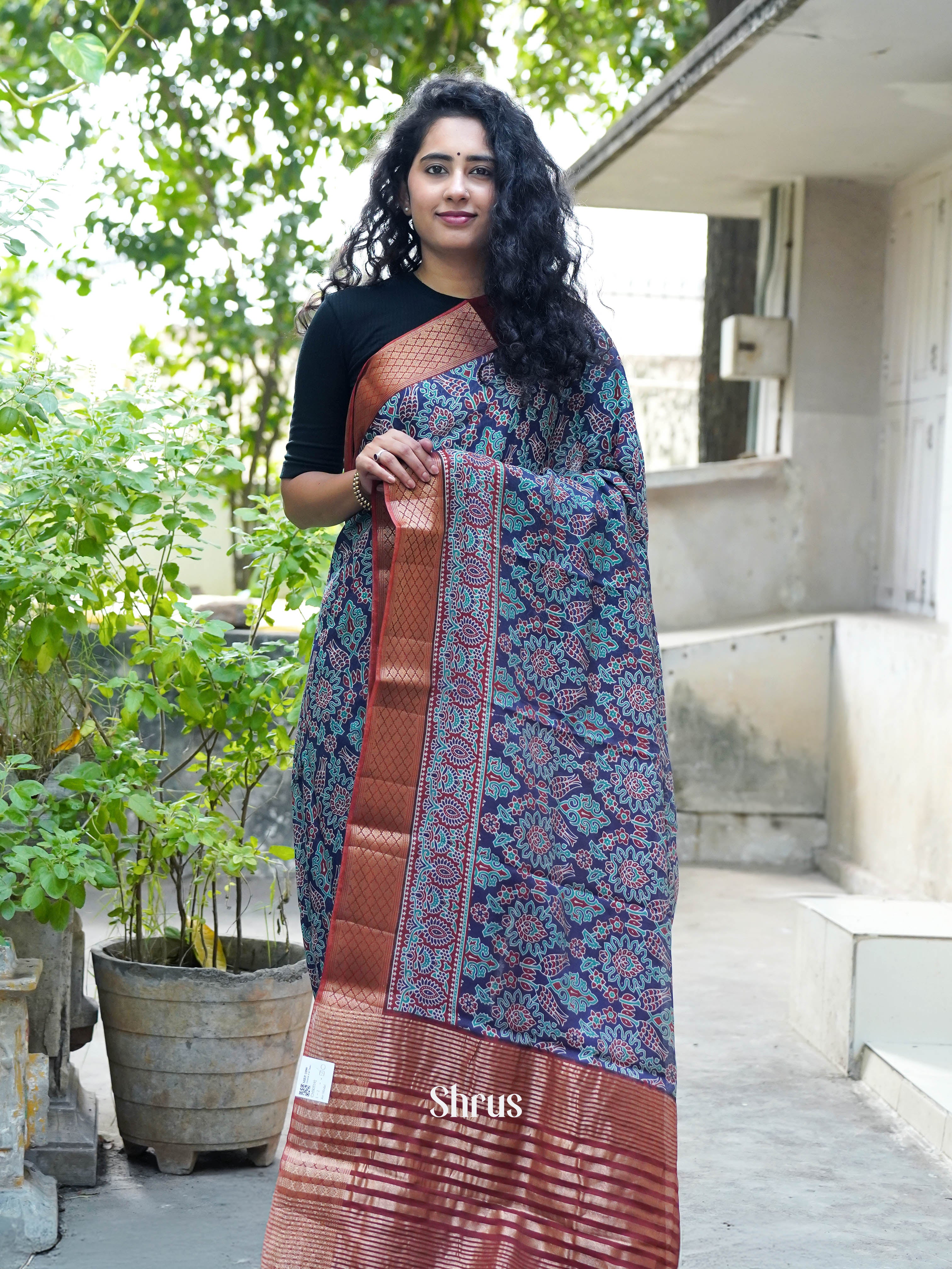 Blue & Maroon - Art modal Saree - Shop on ShrusEternity.com
