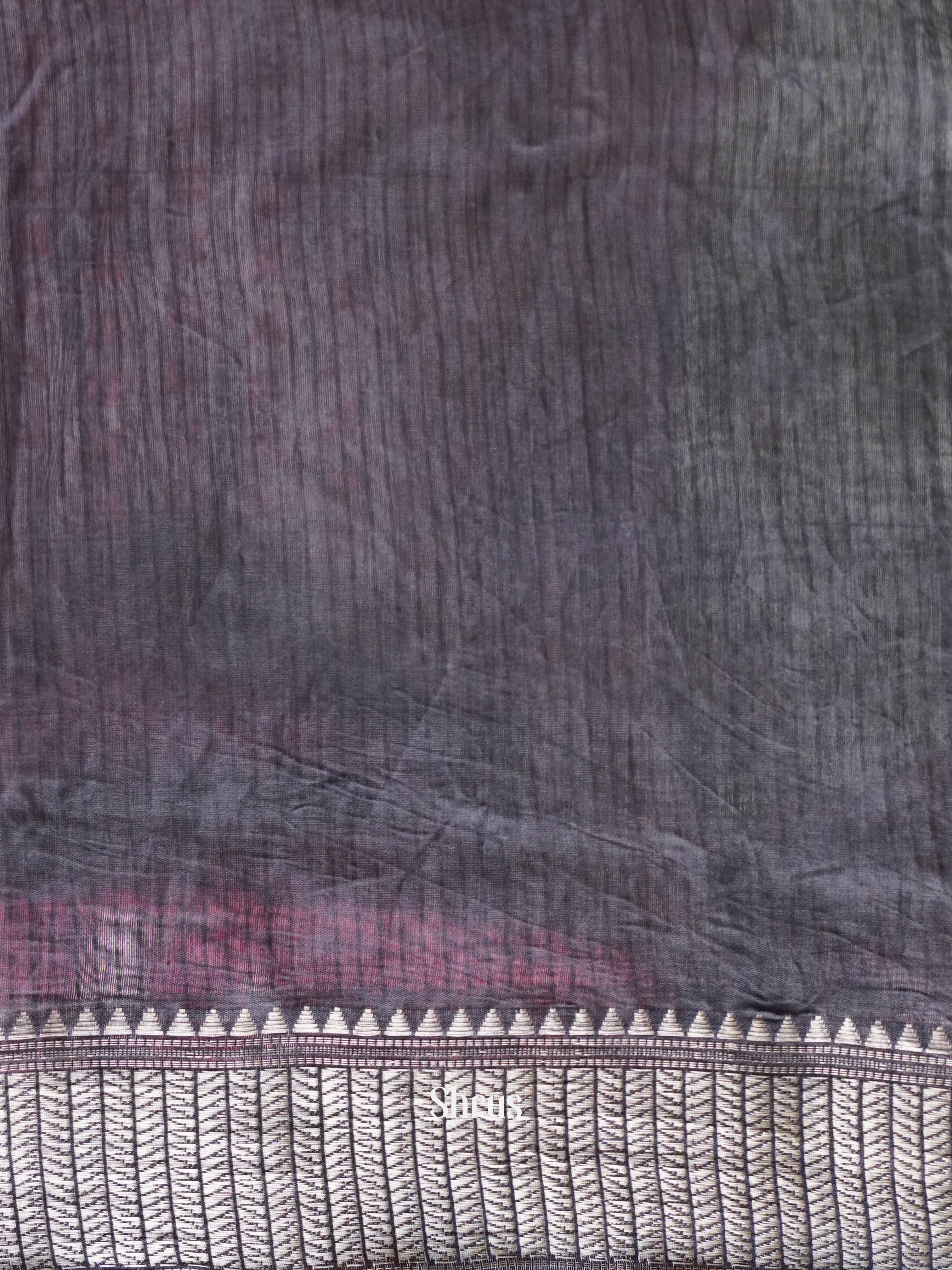 Red & Black - Art modal Saree - Shop on ShrusEternity.com