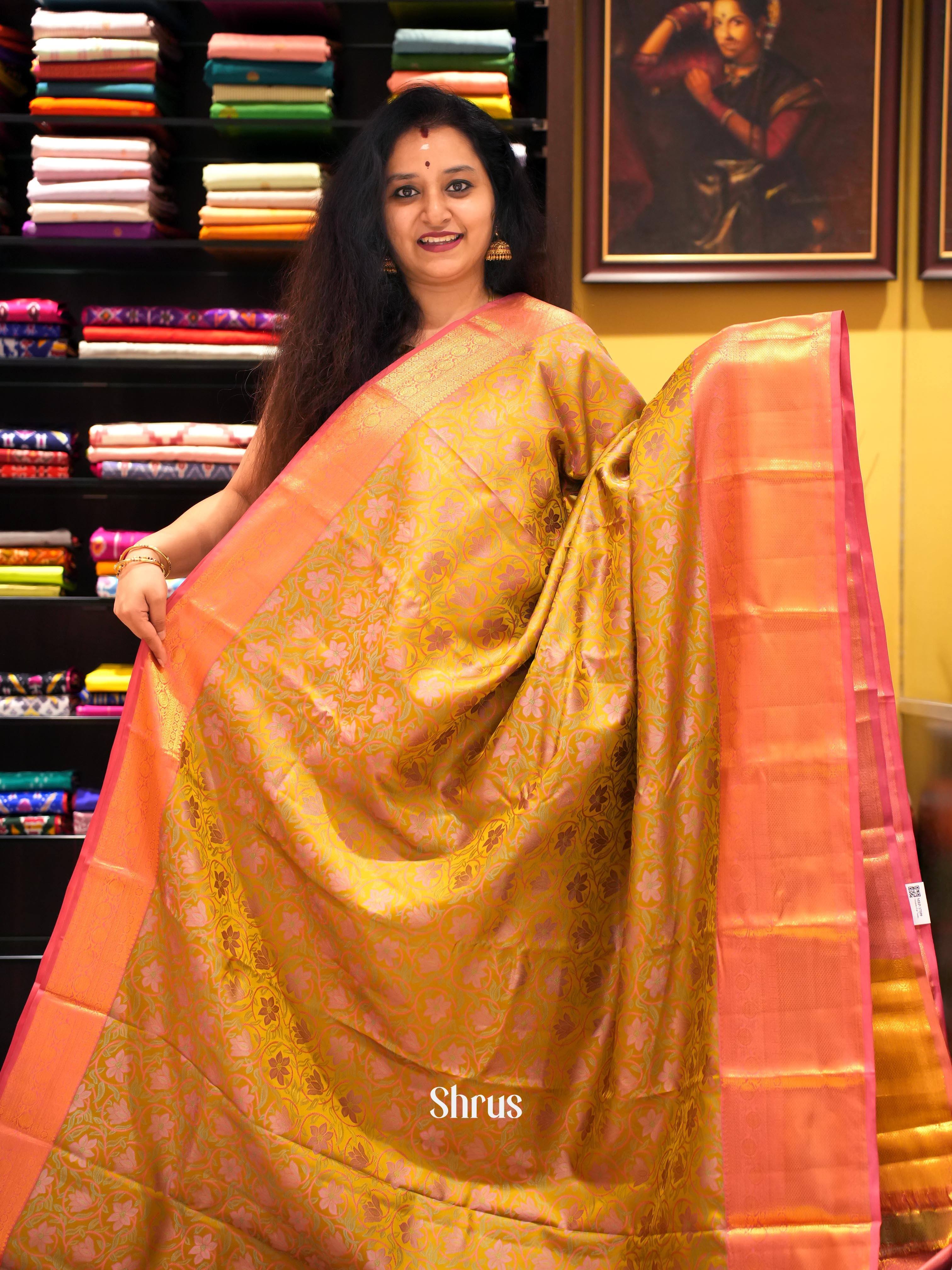 Exquisite Mustard and Pink Bridal Kanchipuram silk Saree With Floral Nestling Pattern-2