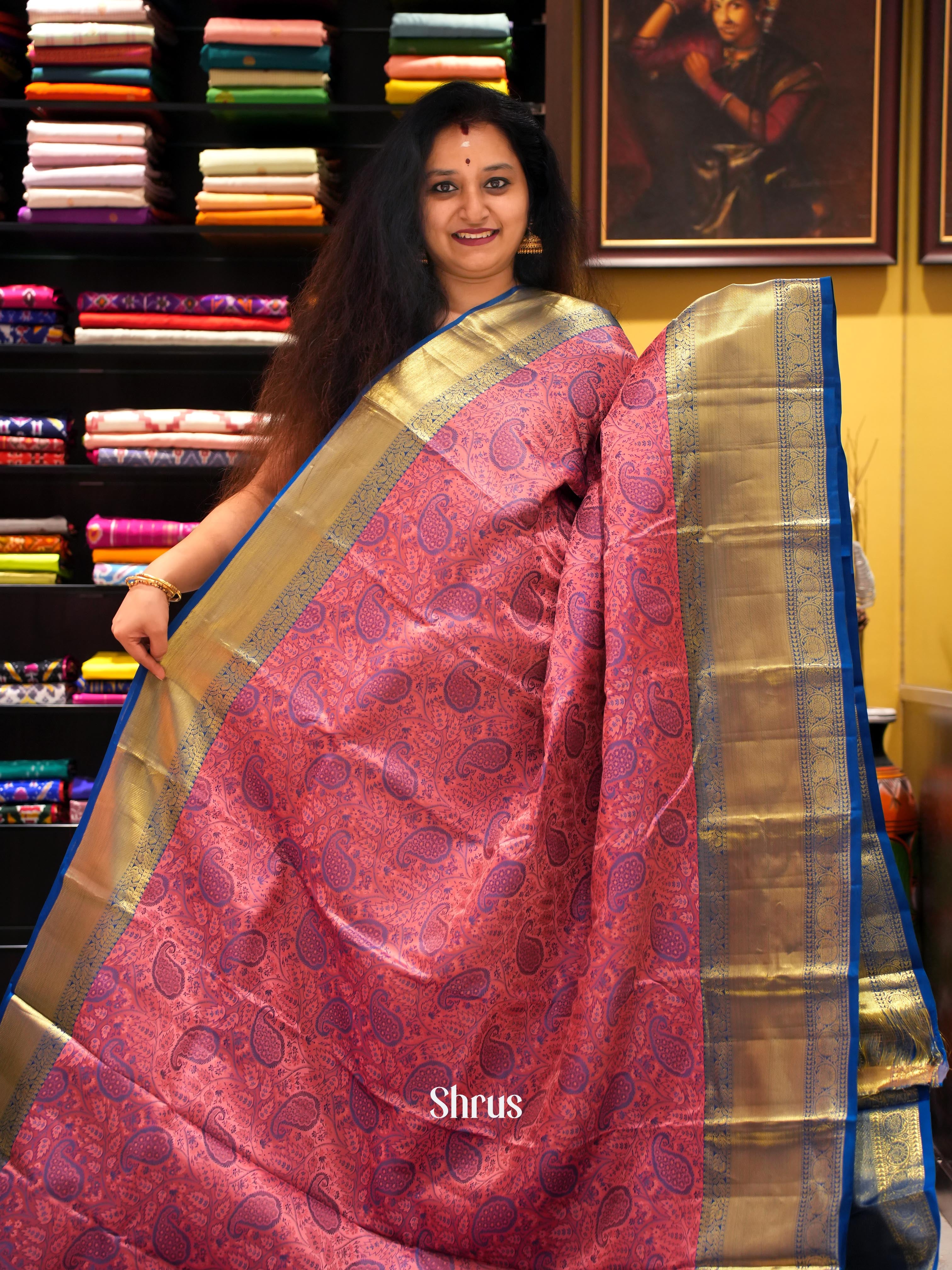 Peach Pink and Blue Kanchipuram silk Saree With Woven Paisley Motifs-2
