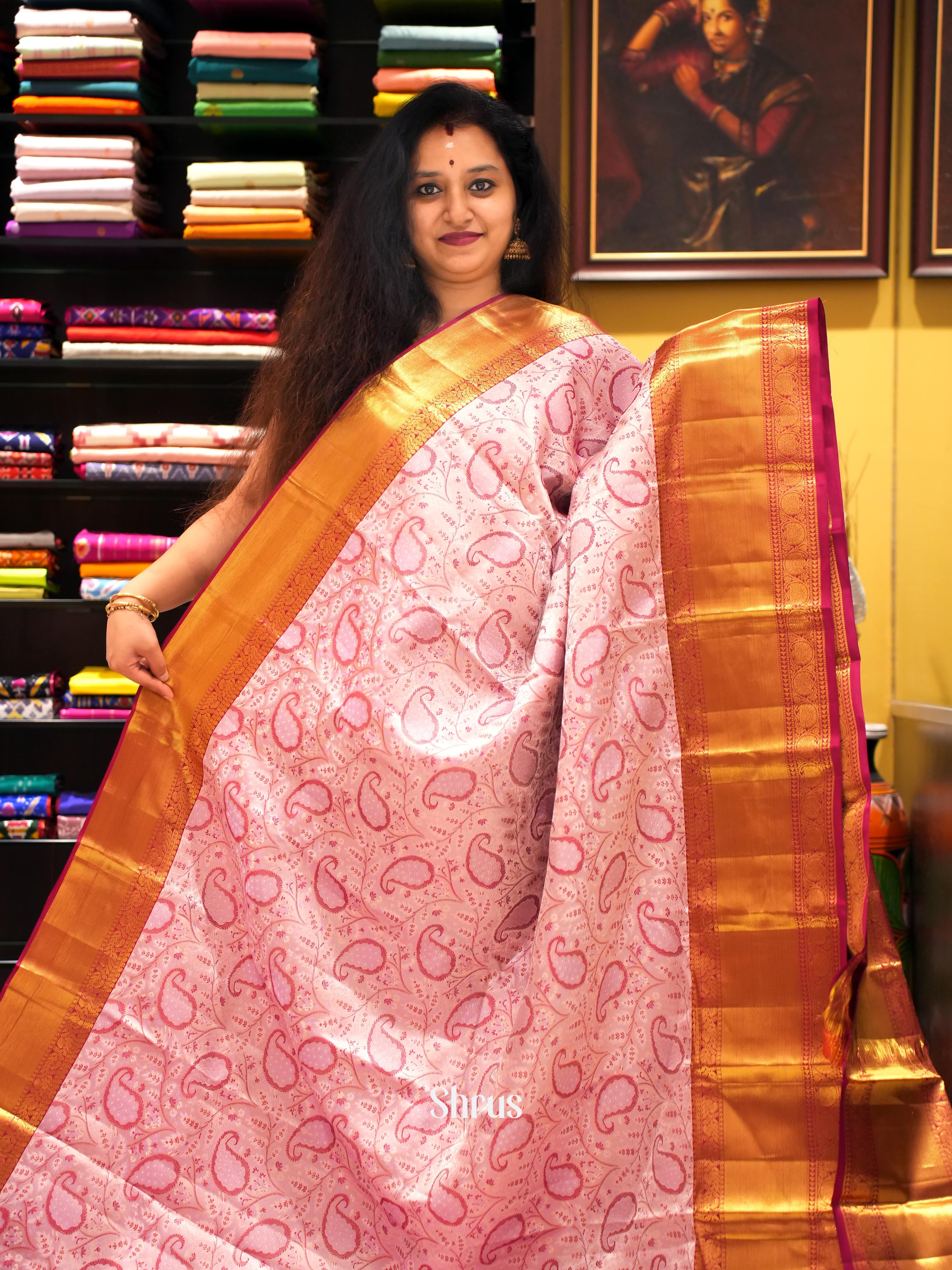 Pink and Maroon Kanchipuram silk Saree Adorned With Zari Woven Paisley Motifs-2