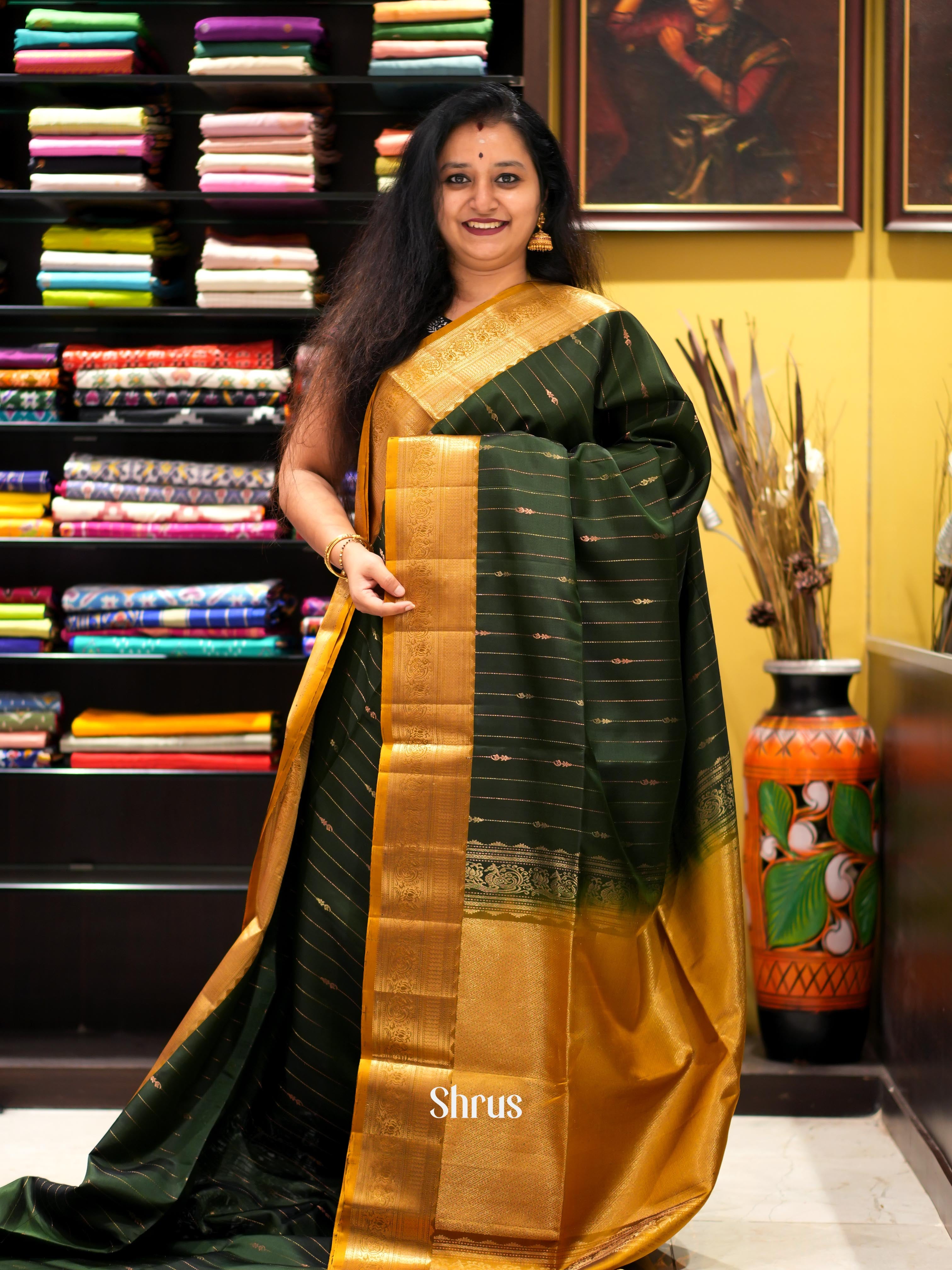 Green & Gold - Kanchi Border Soft Silk Saree - Shop on ShrusEternity.com
