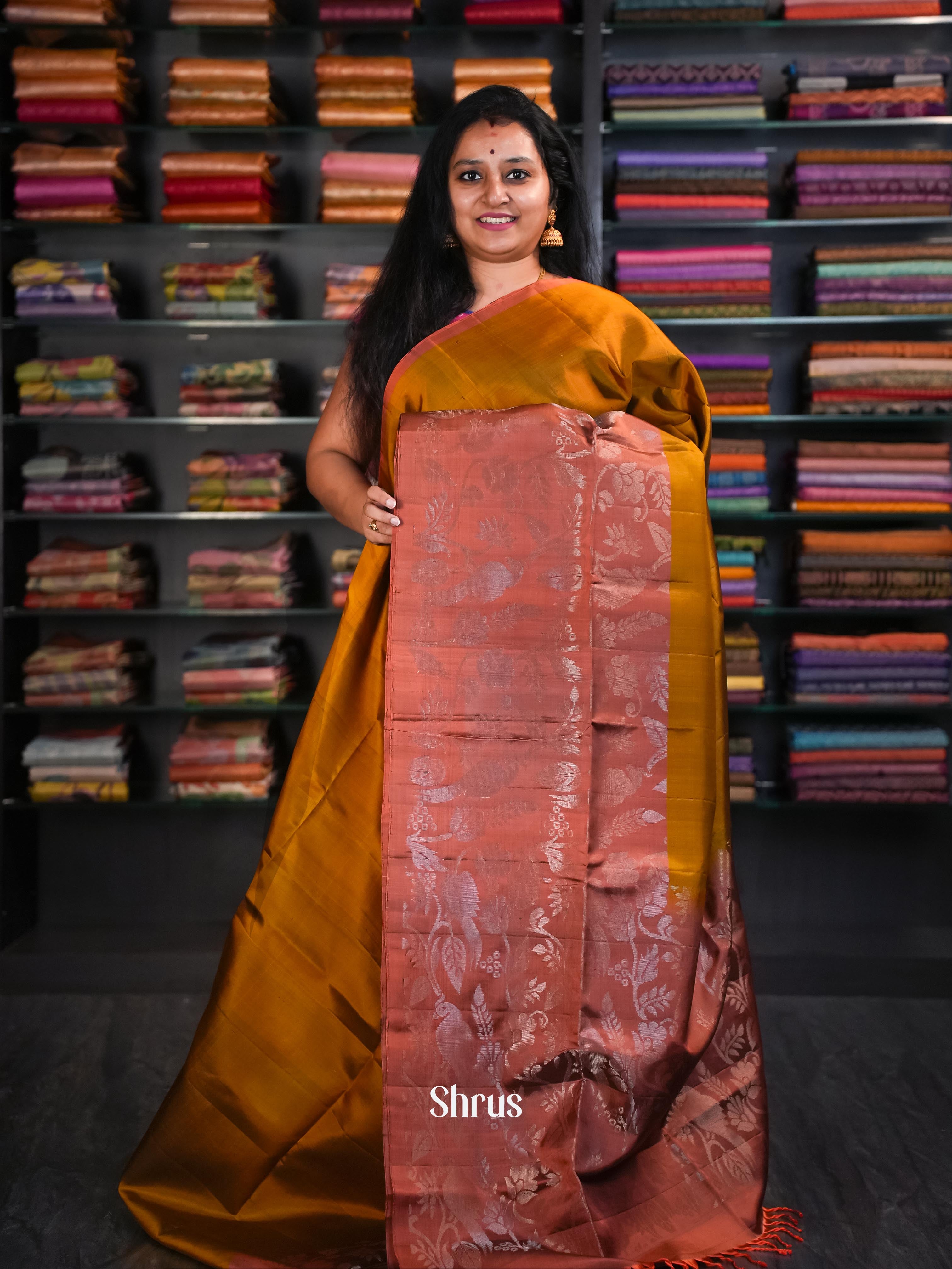 CHS08038 - Soft Silk Saree - Shop on ShrusEternity.com